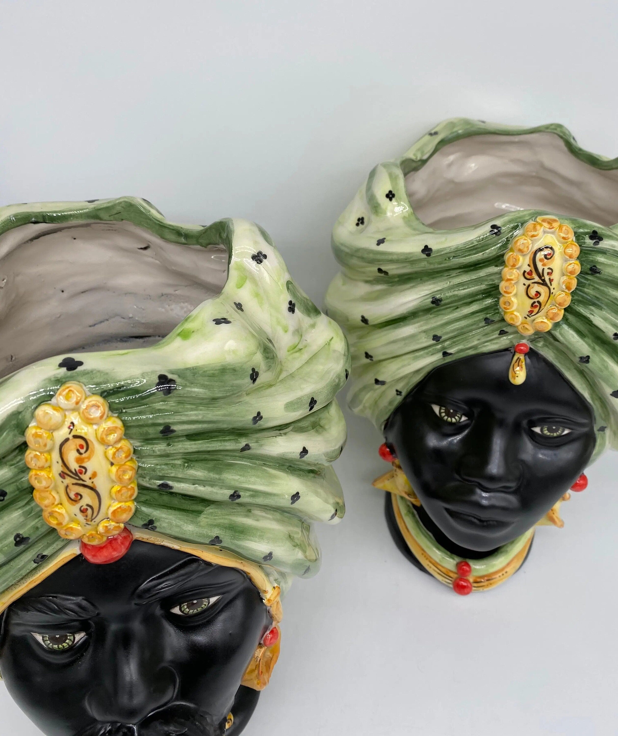 Teste di Moro Atena Ceramica Caltagirone cm H.30 L.23 Artigianale Verde Pois Nero Giallo DD CERAMICHE SICILIANE