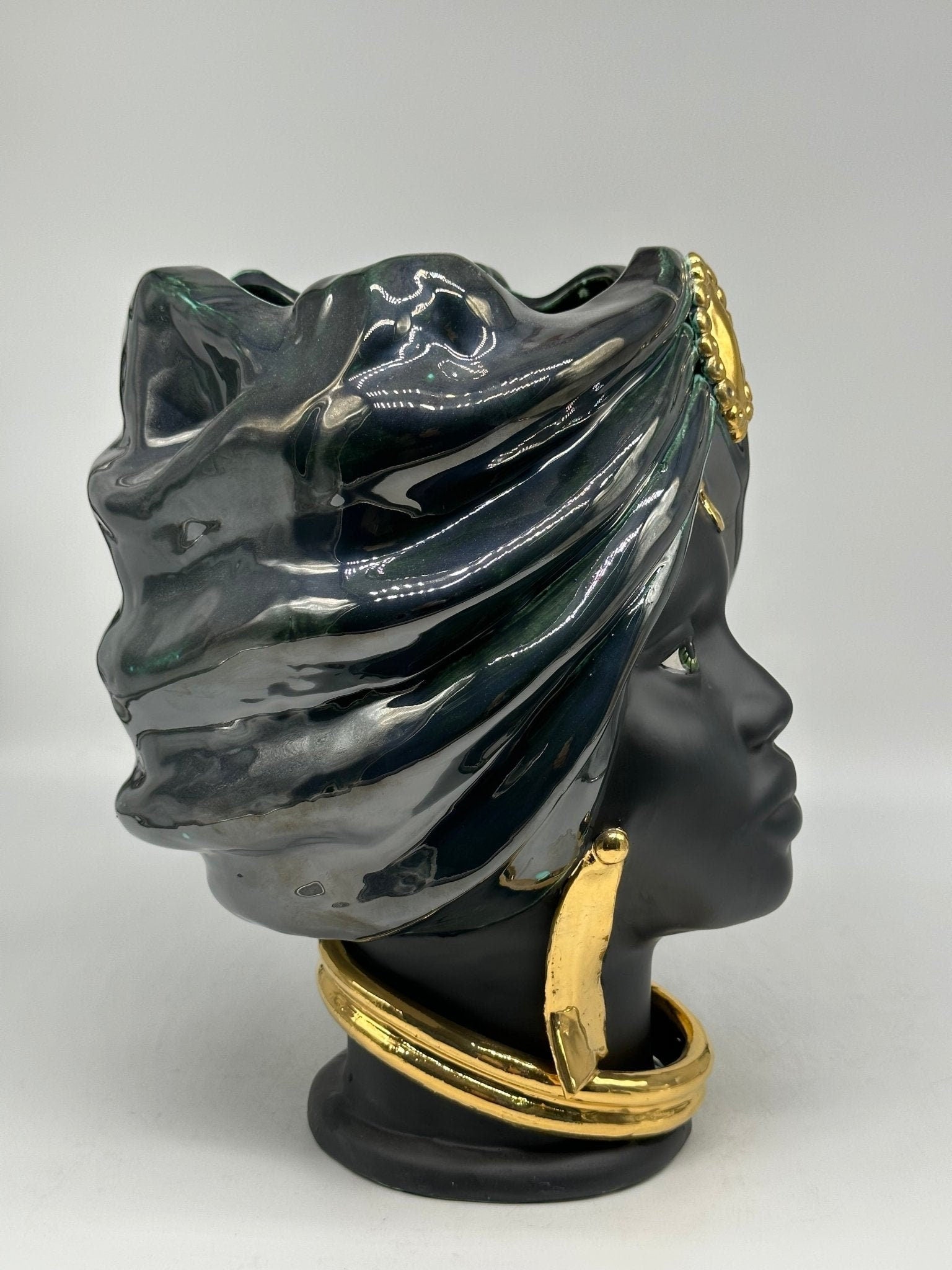 Teste di Moro Atena Ceramica Caltagirone cm H.30 L.23 Artigianale Verde Rame Nero Oro - DD CERAMICHE SICILIANE