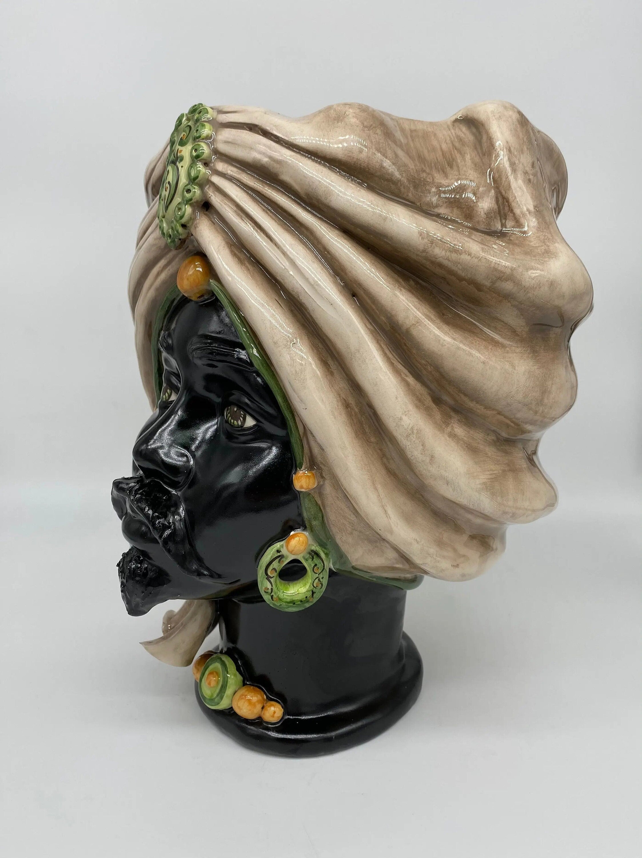 Teste di Moro Atena Ceramica Caltagirone cm H.30 L.23 Artigianale Écru Nero Verde DD CERAMICHE SICILIANE