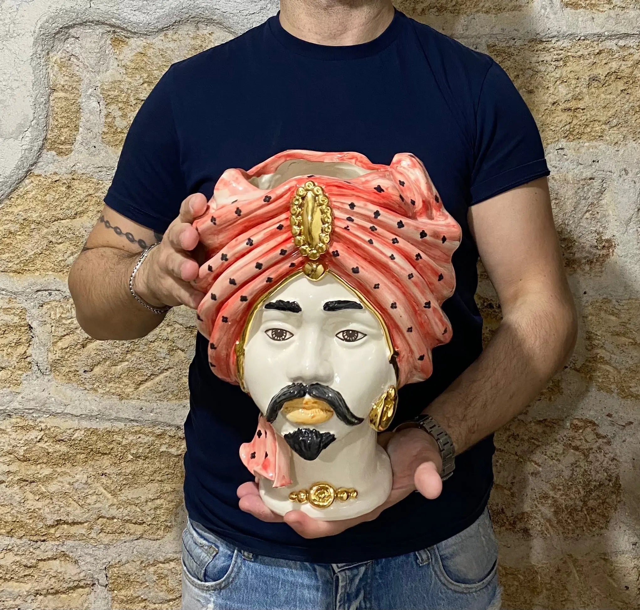 Teste di Moro Atena Ceramica Caltagirone cm H.30 L.23 Artigianale Rosso Pois Oro - DD CERAMICHE SICILIANE