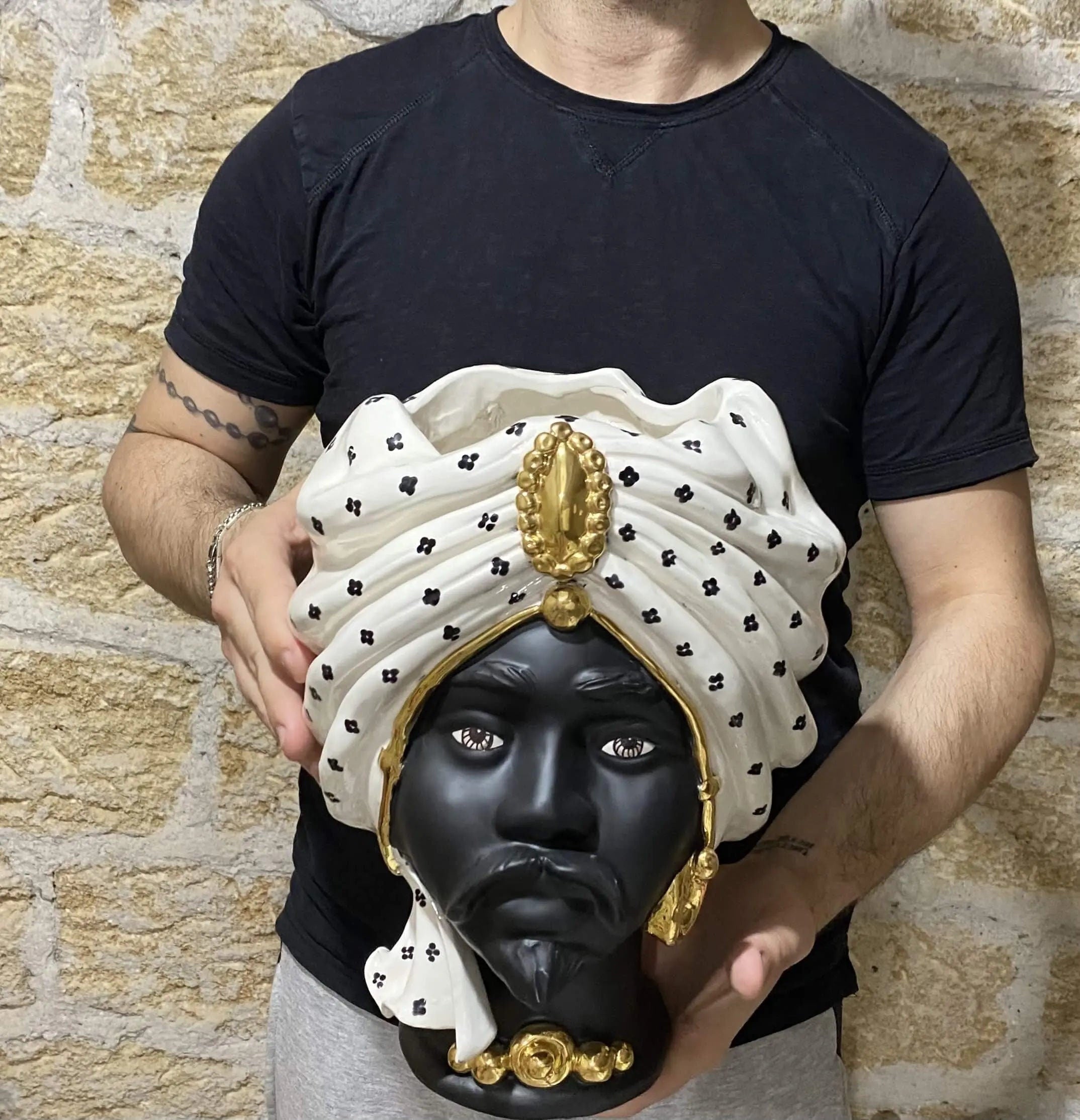 Teste di Moro Atena Ceramica Caltagirone cm H.30 L.23 Artigianale Bianco Pois Nero Oro DD CERAMICHE SICILIANE