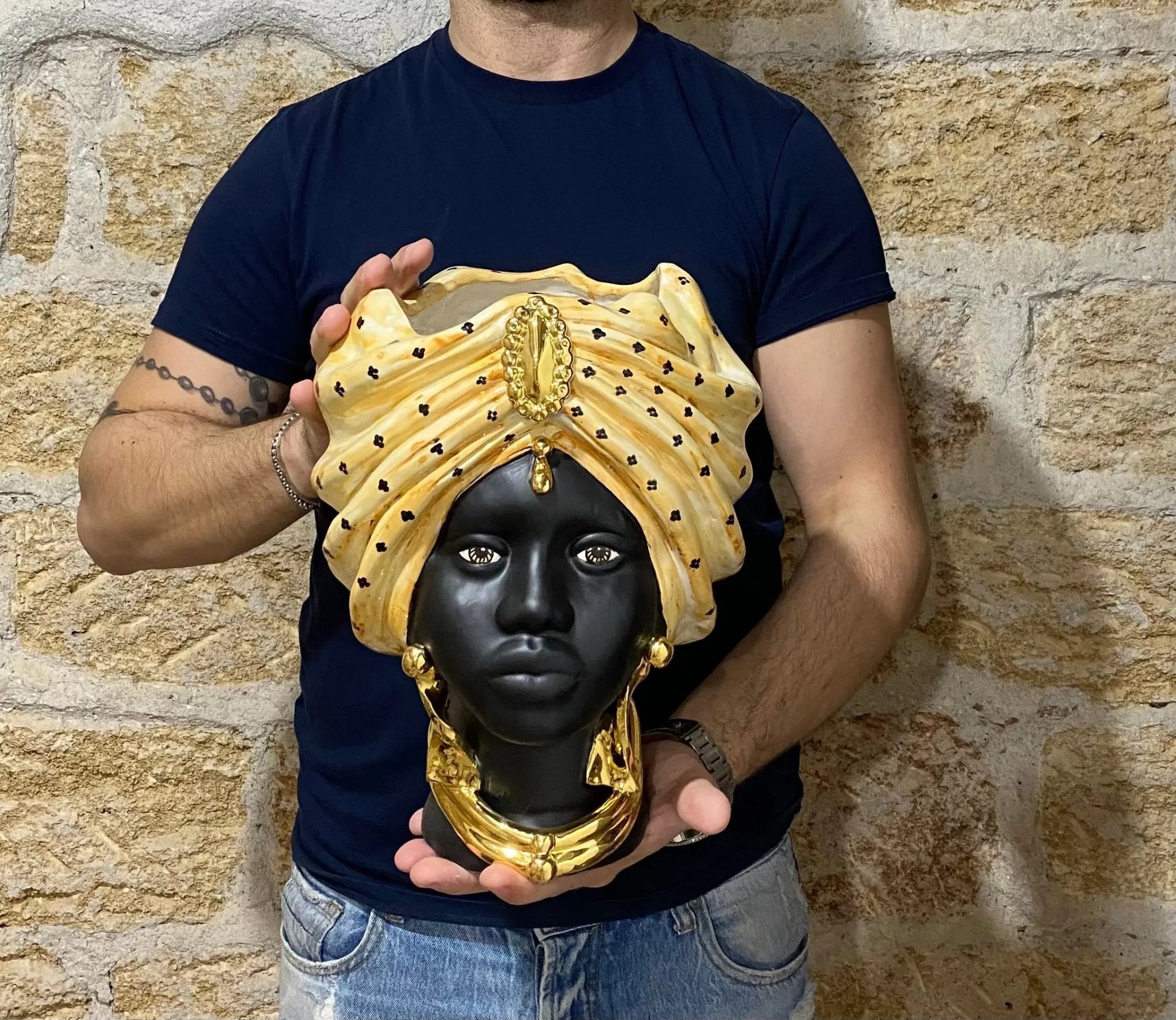 Teste di Moro Atena Ceramica Caltagirone cm H.30 L.23 Artigianale Arancio Pois Nero Oro - DD CERAMICHE SICILIANE