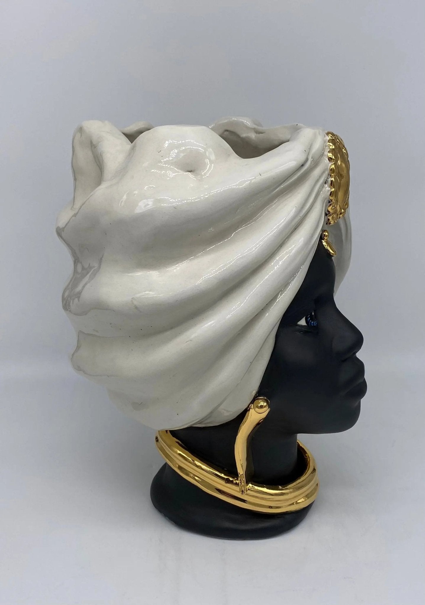 Teste di Moro Atena Ceramica Caltagirone cm H.30 L.23 Artigianale Bianco Nero Oro - DD CERAMICHE SICILIANE