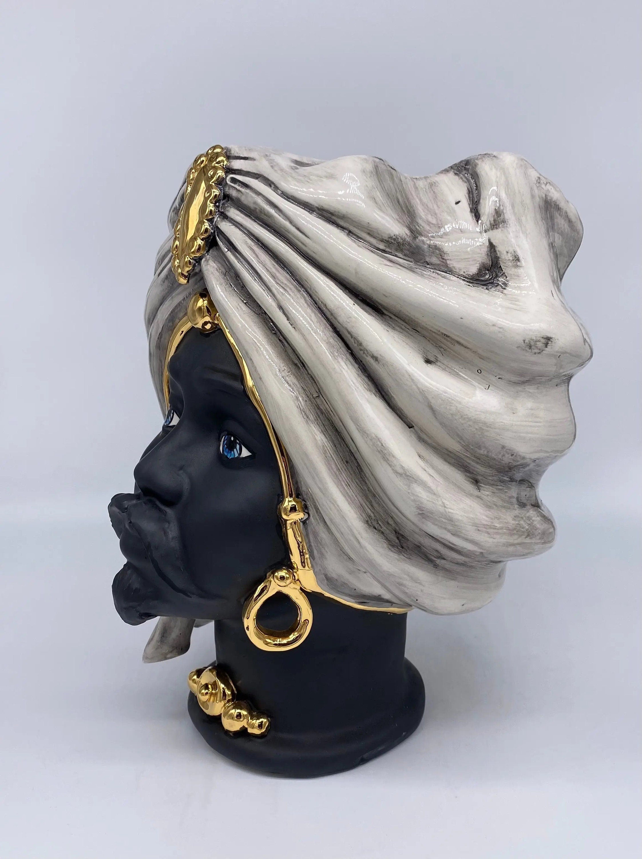 Teste di Moro Atena Ceramica Caltagirone cm H.30 L.23 Artigianale Ghiaccio Nero Oro DD CERAMICHE SICILIANE