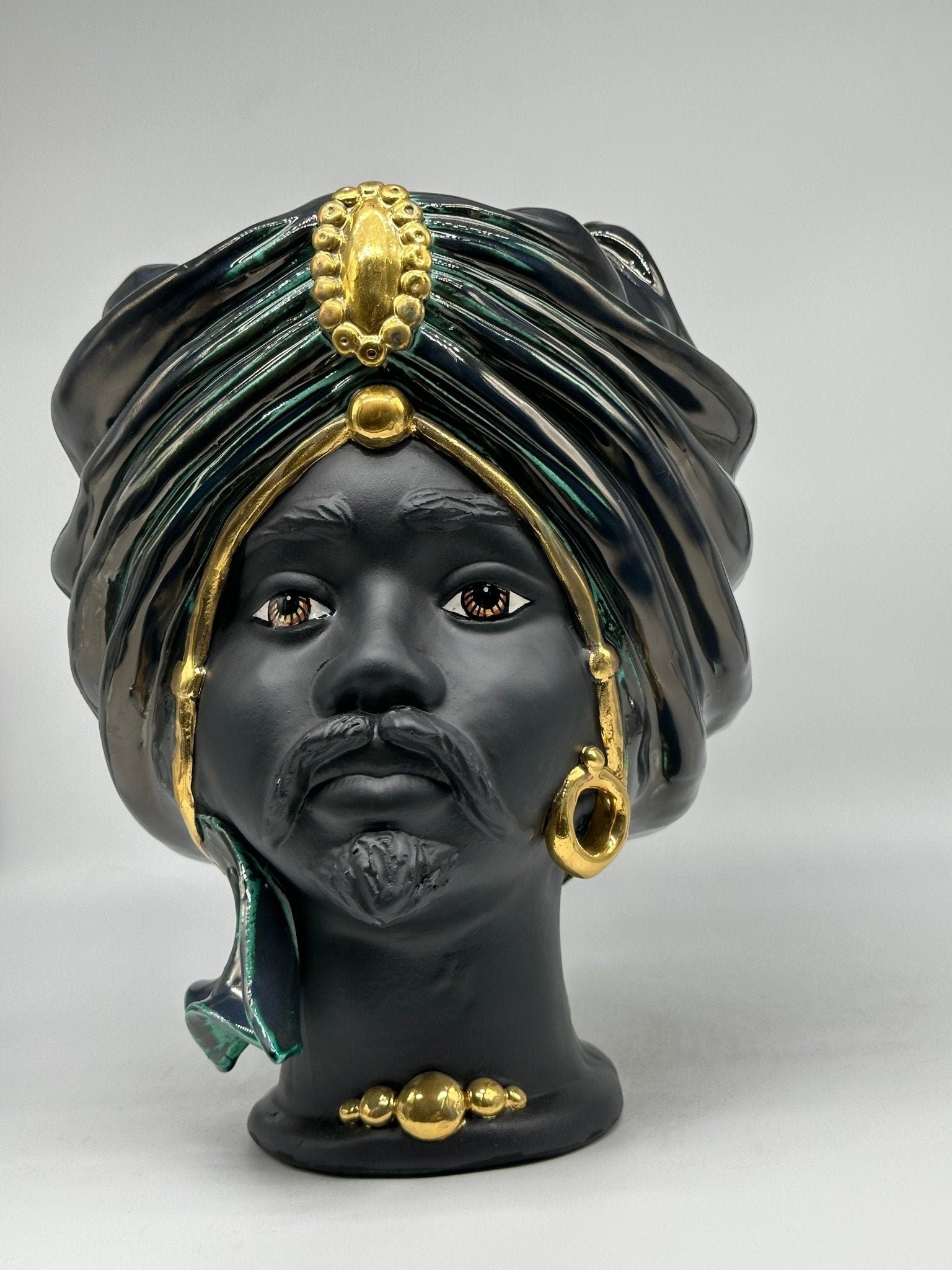 Teste di Moro Atena Ceramica Caltagirone cm H.30 L.23 Artigianale Verde Rame Nero Oro - DD CERAMICHE SICILIANE