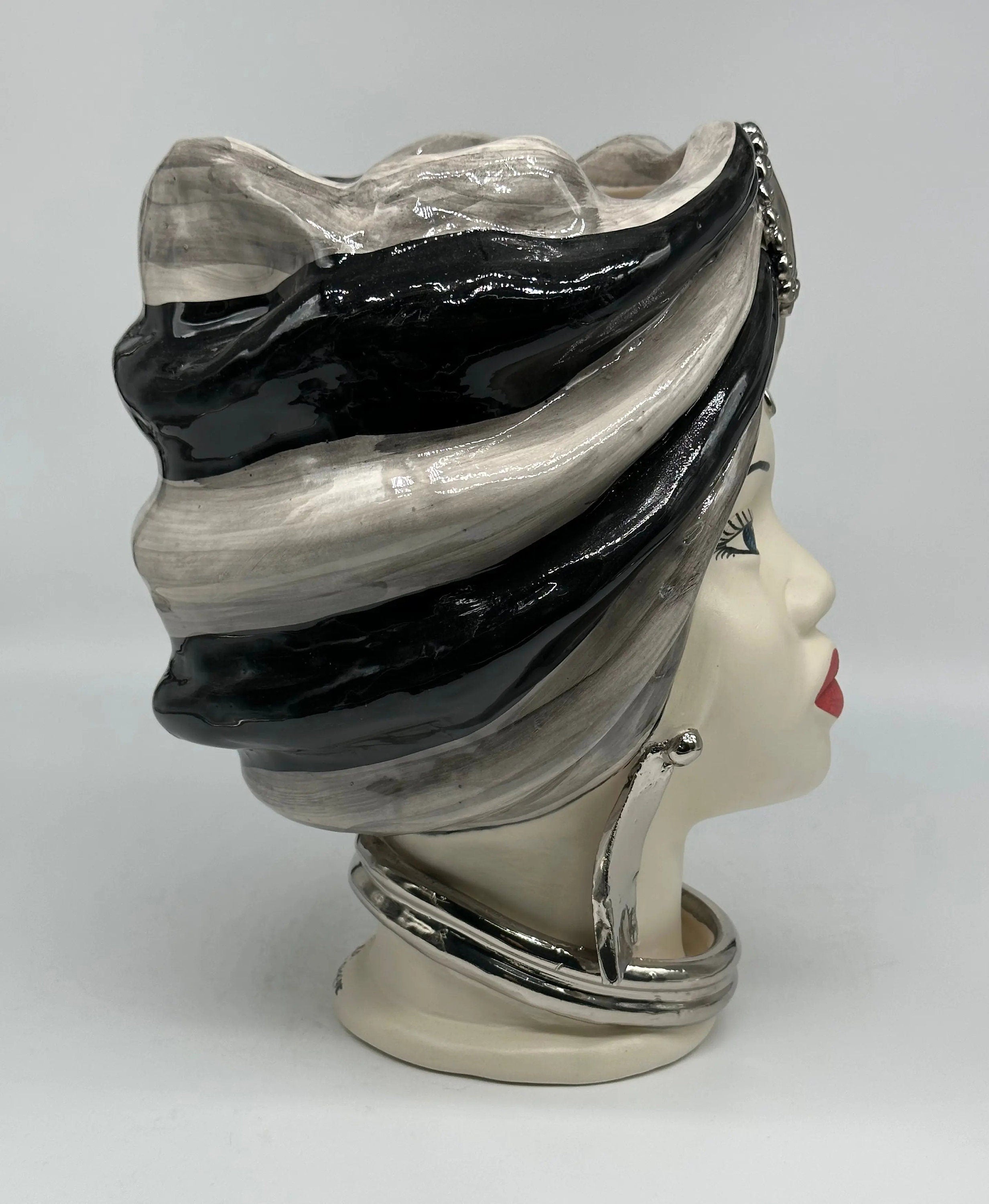 Teste di Moro Atena Ceramica Caltagirone cm H.30 L.23 Artigianale Grigio Nero Platino v.2 DD CERAMICHE SICILIANE