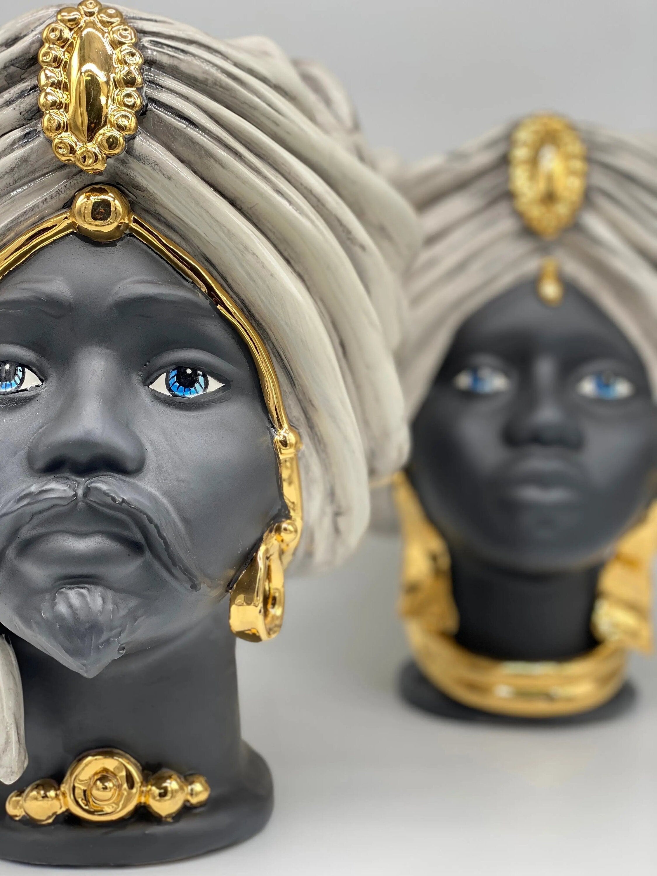 Teste di Moro Atena Ceramica Caltagirone cm H.30 L.23 Artigianale Ghiaccio Nero Oro DD CERAMICHE SICILIANE
