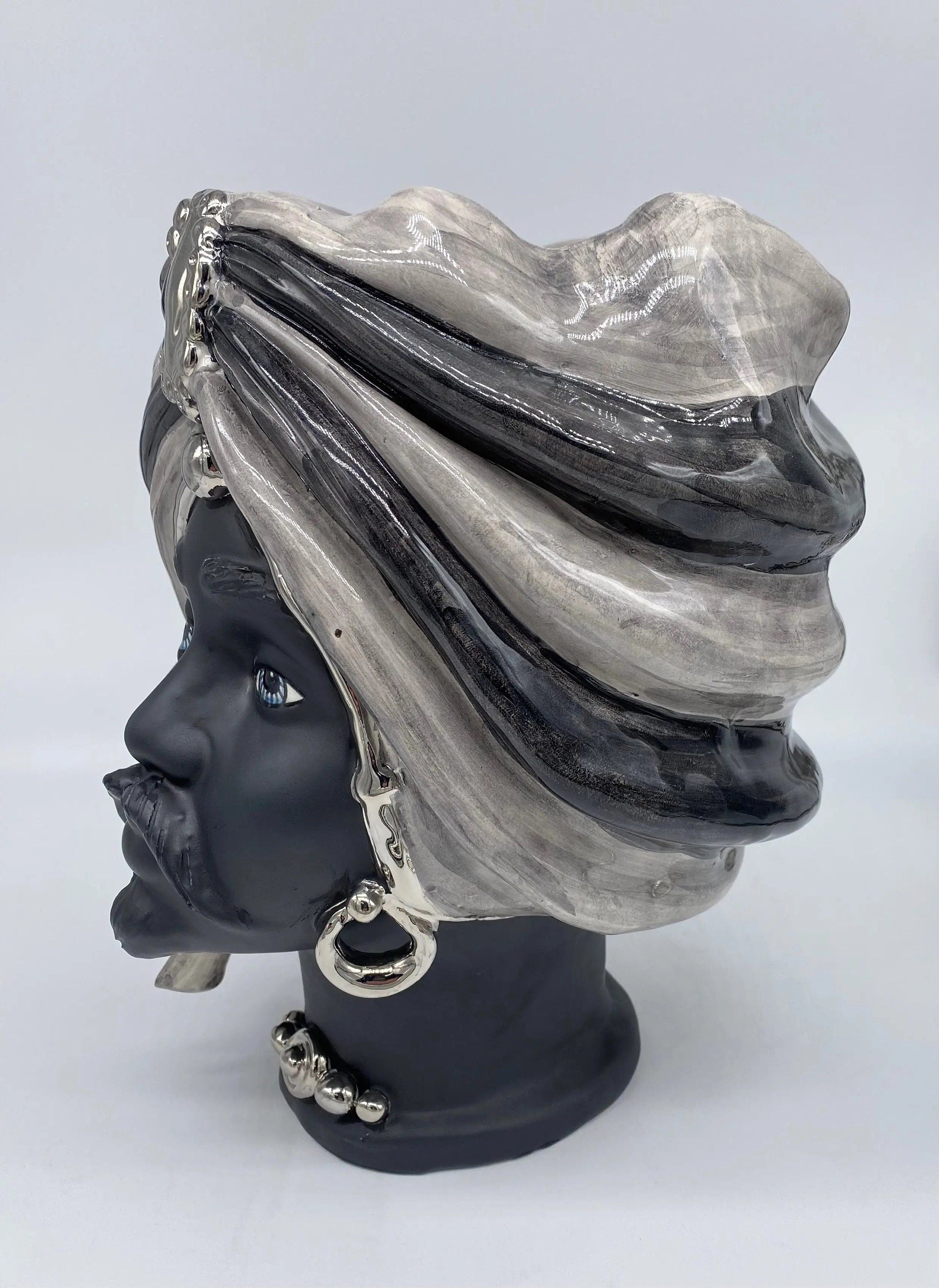 Teste di Moro Atena Ceramica Caltagirone cm H.30 L.23 Artigianale Grigio Nero Platino DD CERAMICHE SICILIANE