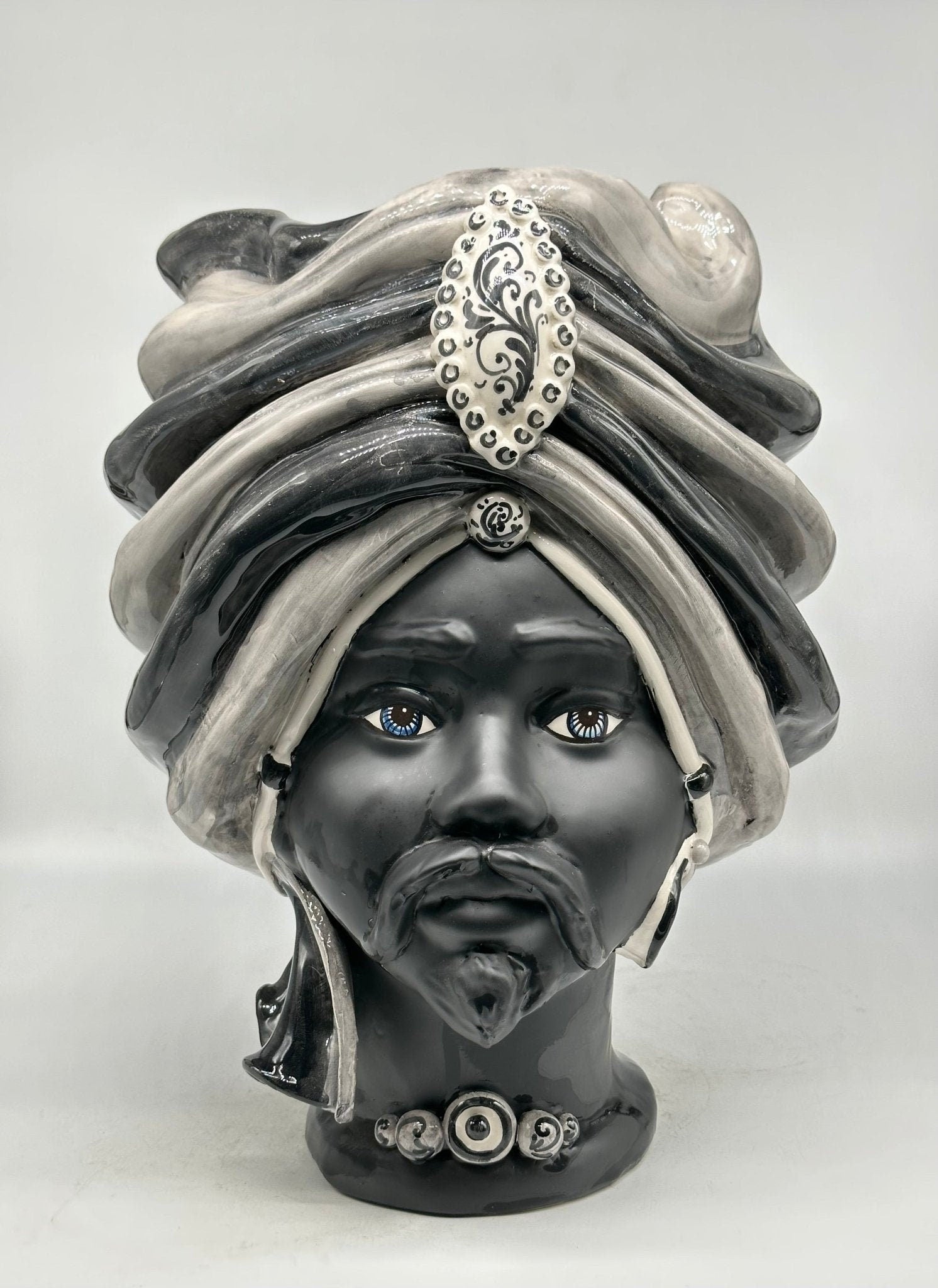 Teste di Moro Atena Ceramica Caltagirone cm H.40 L.28 Artigianale Striscie Grigio Nero - DD CERAMICHE SICILIANE