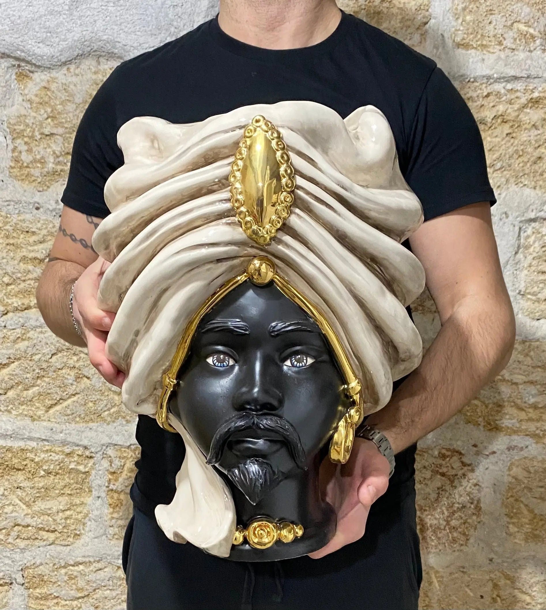 Teste di Moro Atena Ceramica Caltagirone cm H.40 L.28 Artigianale Écru Nero Oro DD CERAMICHE SICILIANE
