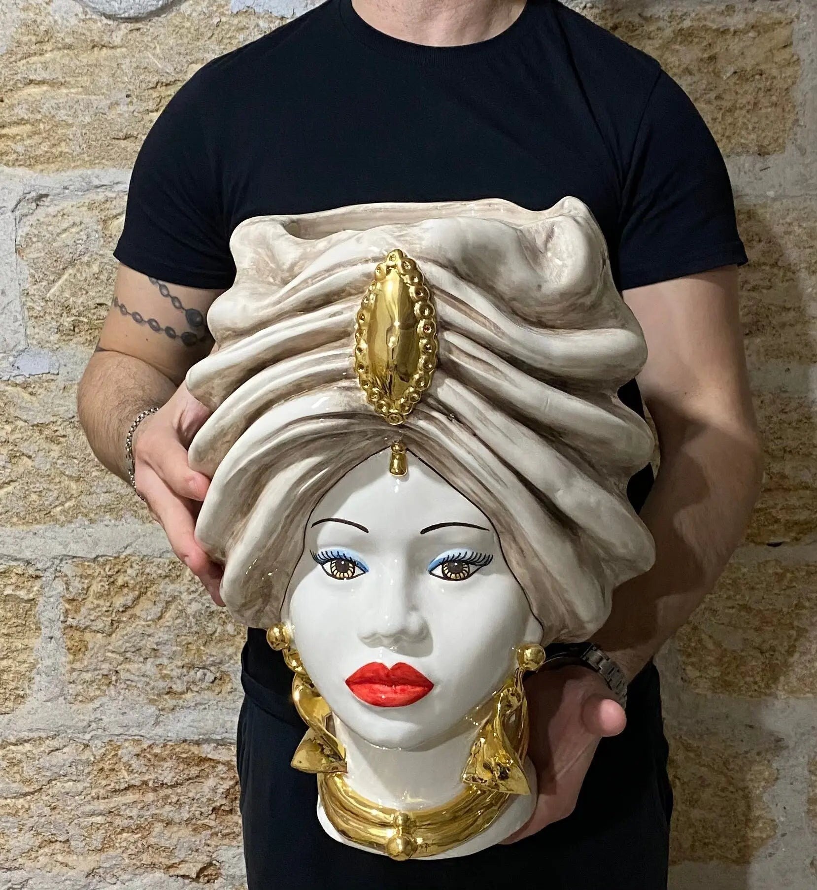 Teste di Moro Atena Ceramica Caltagirone cm H.40 L.28 Artigianale Écru Beige Oro DD CERAMICHE SICILIANE