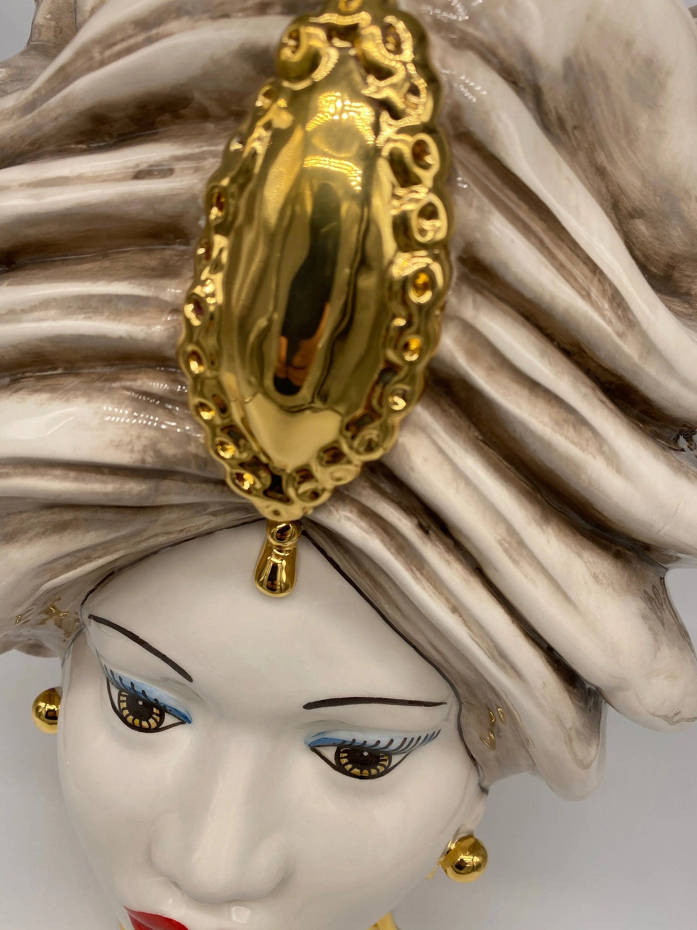 Teste di Moro Atena Ceramica Caltagirone cm H.40 L.28 Artigianale Écru Beige Oro DD CERAMICHE SICILIANE