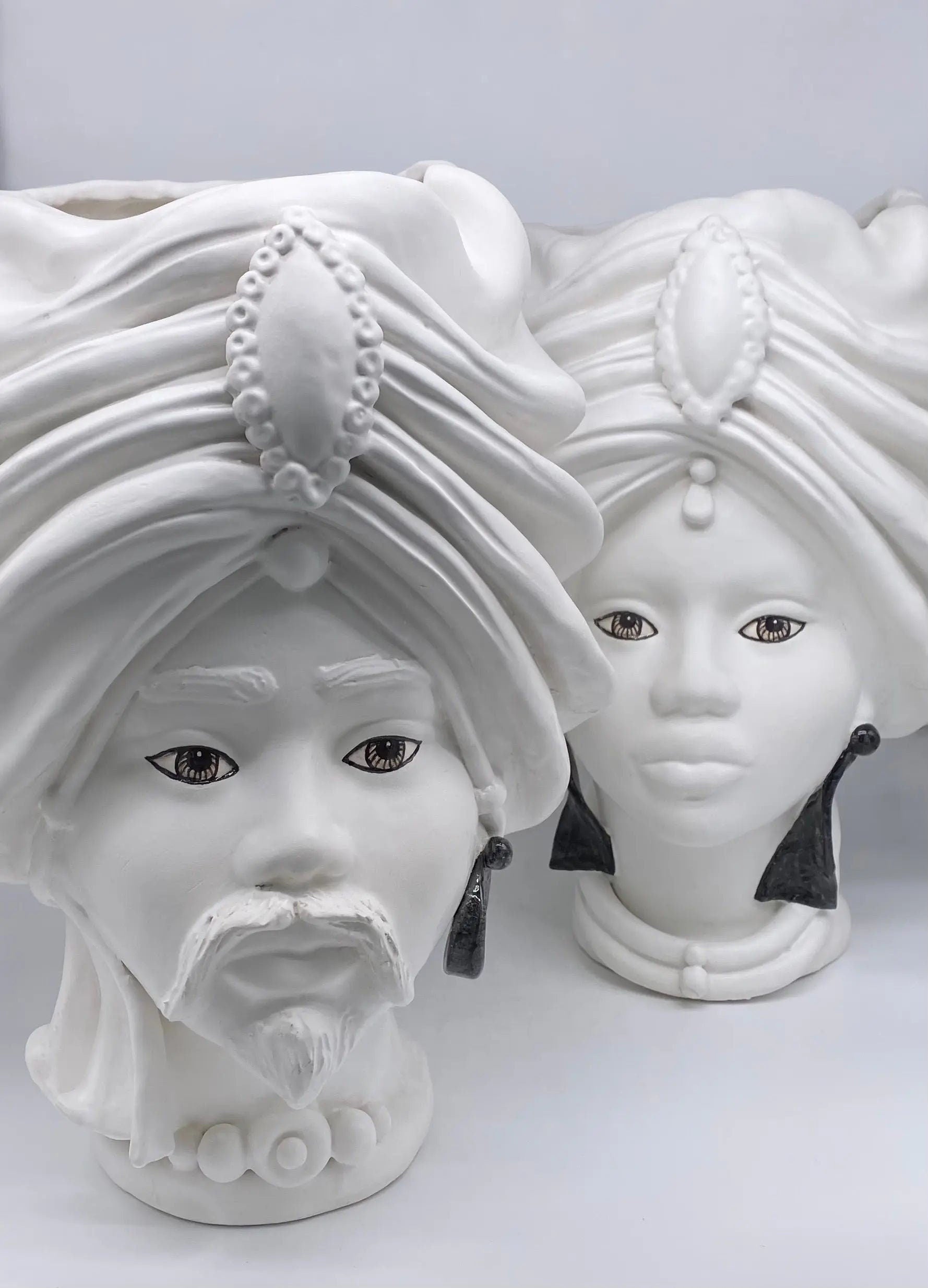 Teste di Moro Atena Ceramica Caltagirone cm H.40 L.28 Artigianale Bianco Opaco DD CERAMICHE SICILIANE