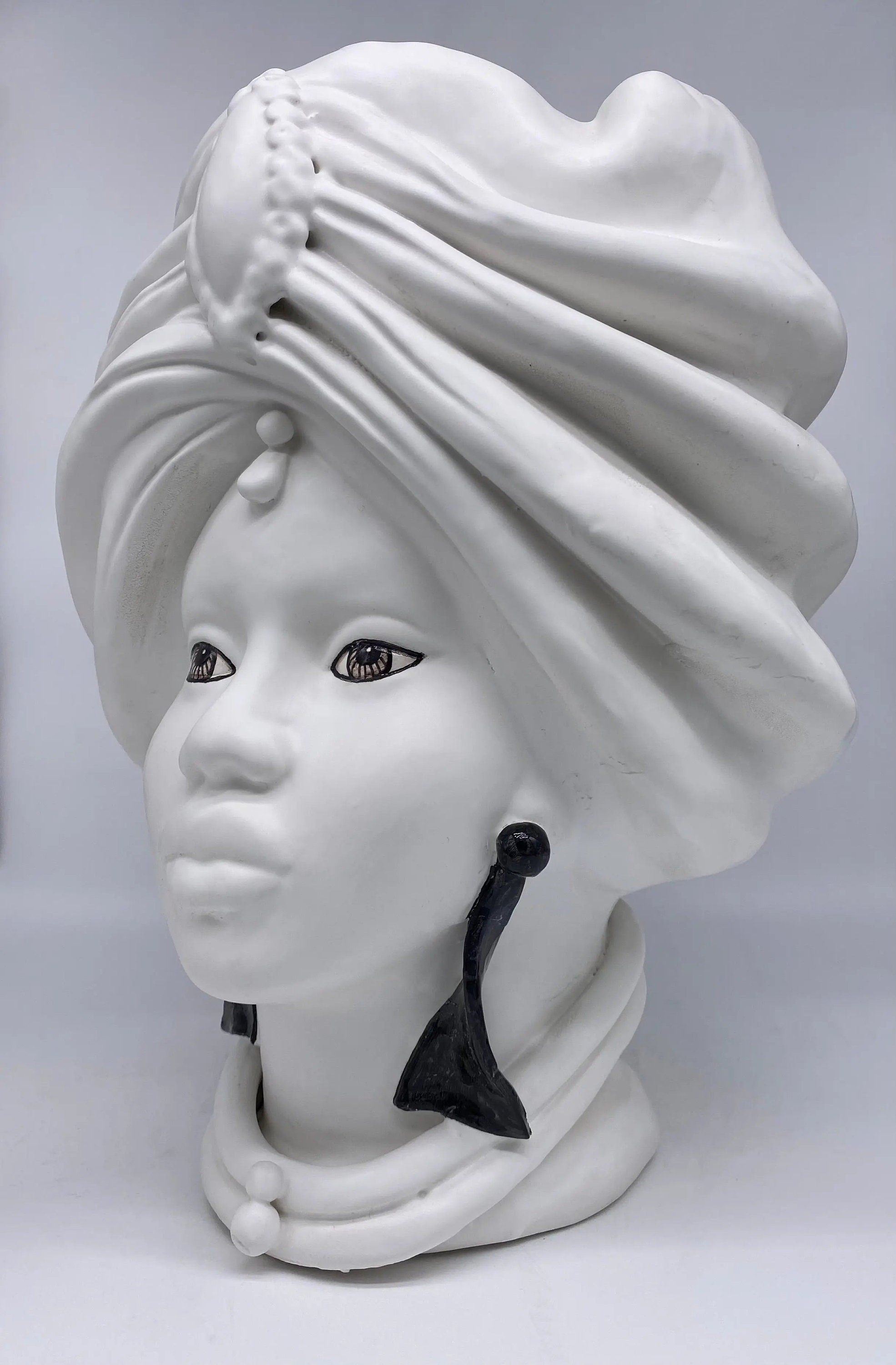 Teste di Moro Atena Ceramica Caltagirone cm H.40 L.28 Artigianale Bianco Opaco DD CERAMICHE SICILIANE