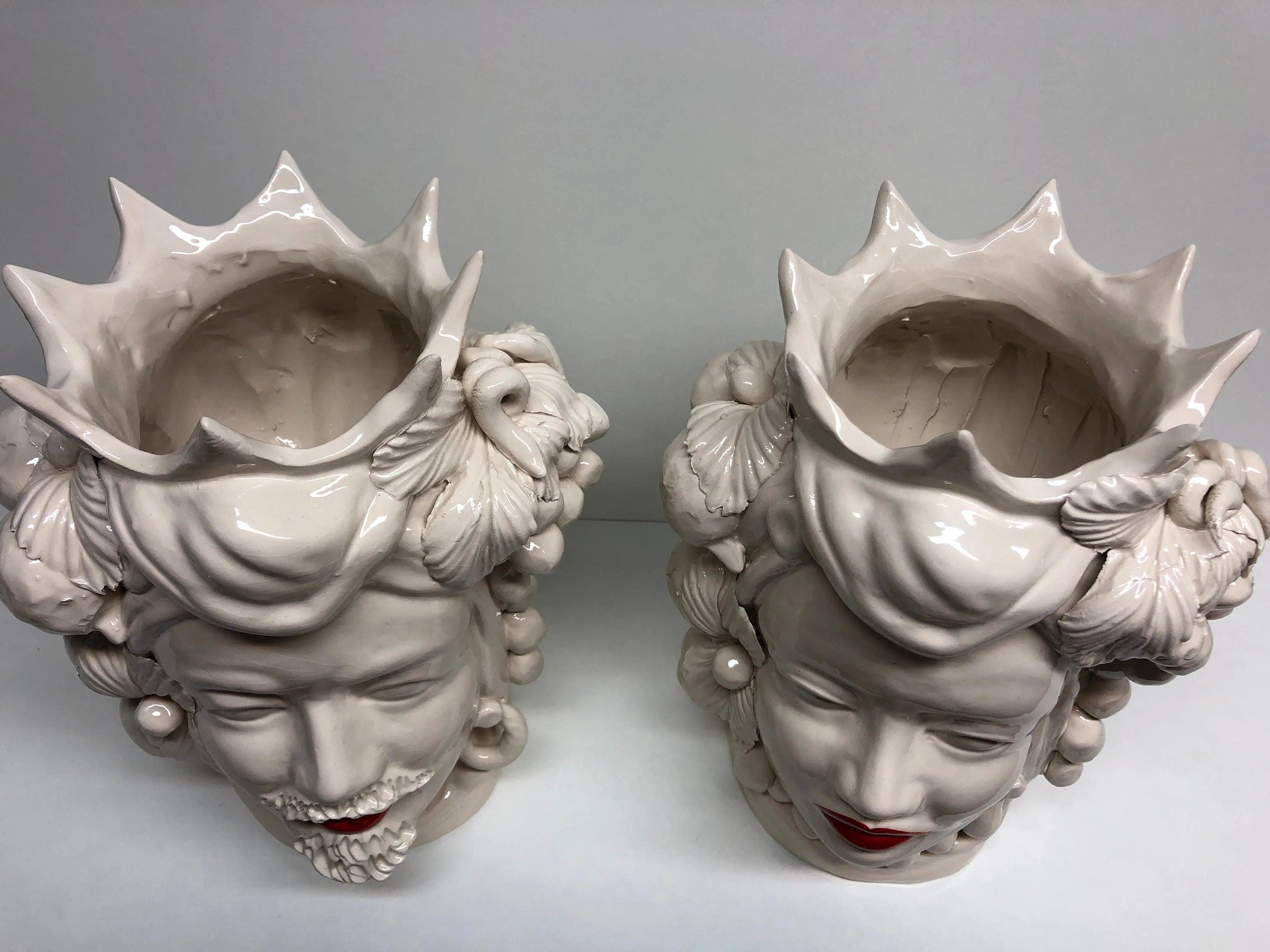 Teste di Moro Corona a Punte Ceramica Caltagirone cm H.28 L.20 Artigianale Bianco Labbra Rosso DD CERAMICHE SICILIANE