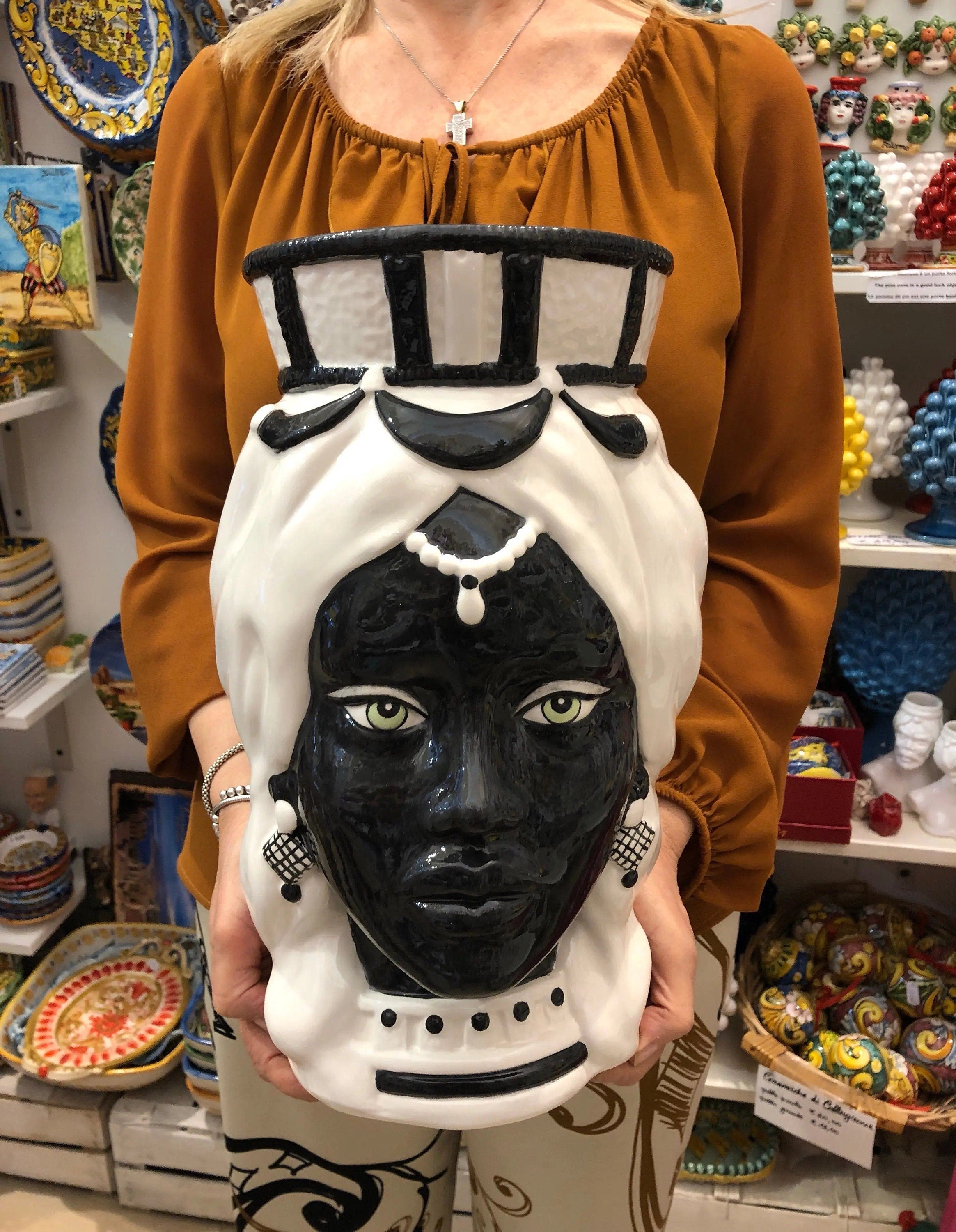 Teste di Moro Corona Retta Ceramica Caltagirone cm H.38 L.24 Artigianale Bianco Nero DD CERAMICHE SICILIANE