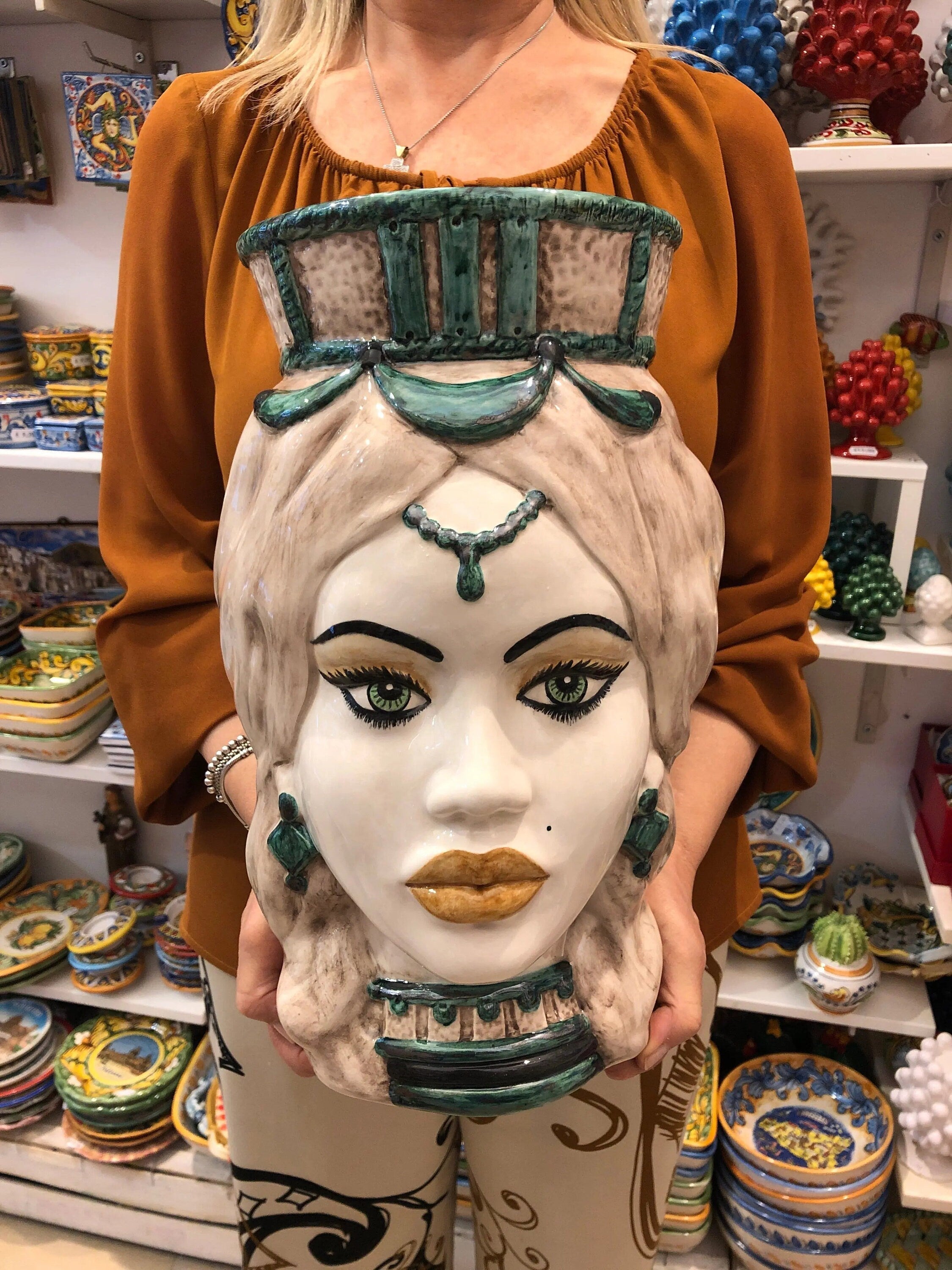 Teste di Moro Corona Retta Ceramica Caltagirone cm H.38 L.24 Artigianale dettagli Verde Acqua DD CERAMICHE SICILIANE