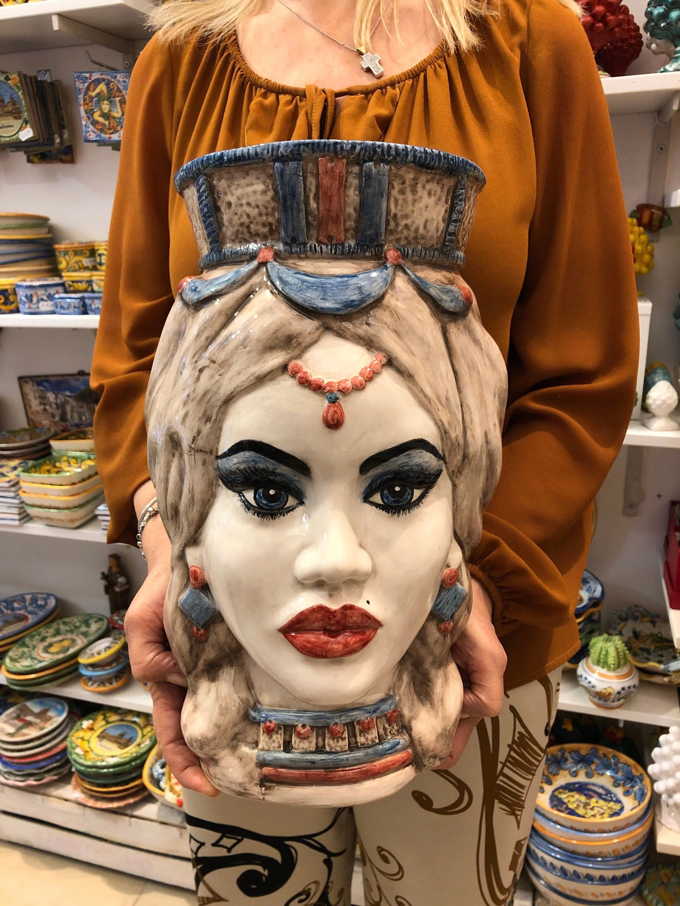 Teste di Moro Corona Retta Ceramica Caltagirone cm H.38 L.24 Artigianale dettagli Blu Antico DD CERAMICHE SICILIANE