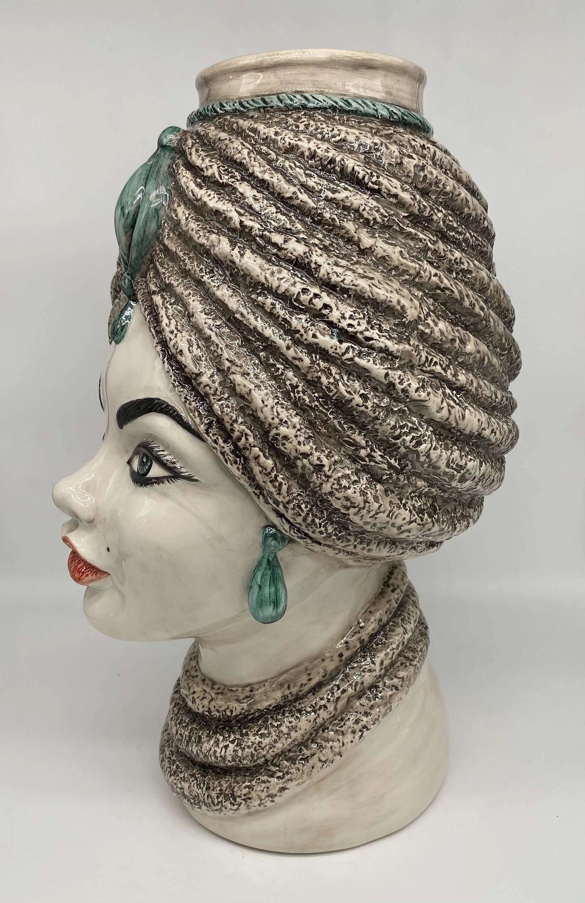 Teste di Moro Demetra Ceramica Caltagirone cm H.40 L.22 Artigianale Écru Verde Acqua DD CERAMICHE SICILIANE