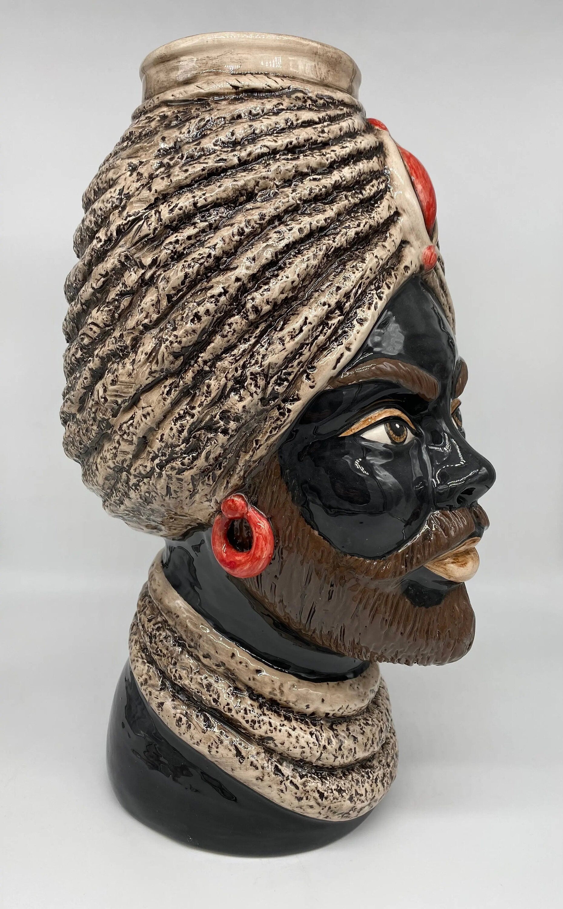 Teste di Moro Demetra Ceramica Caltagirone cm H.40 L.22 Artigianale Écru Rosso DD CERAMICHE SICILIANE