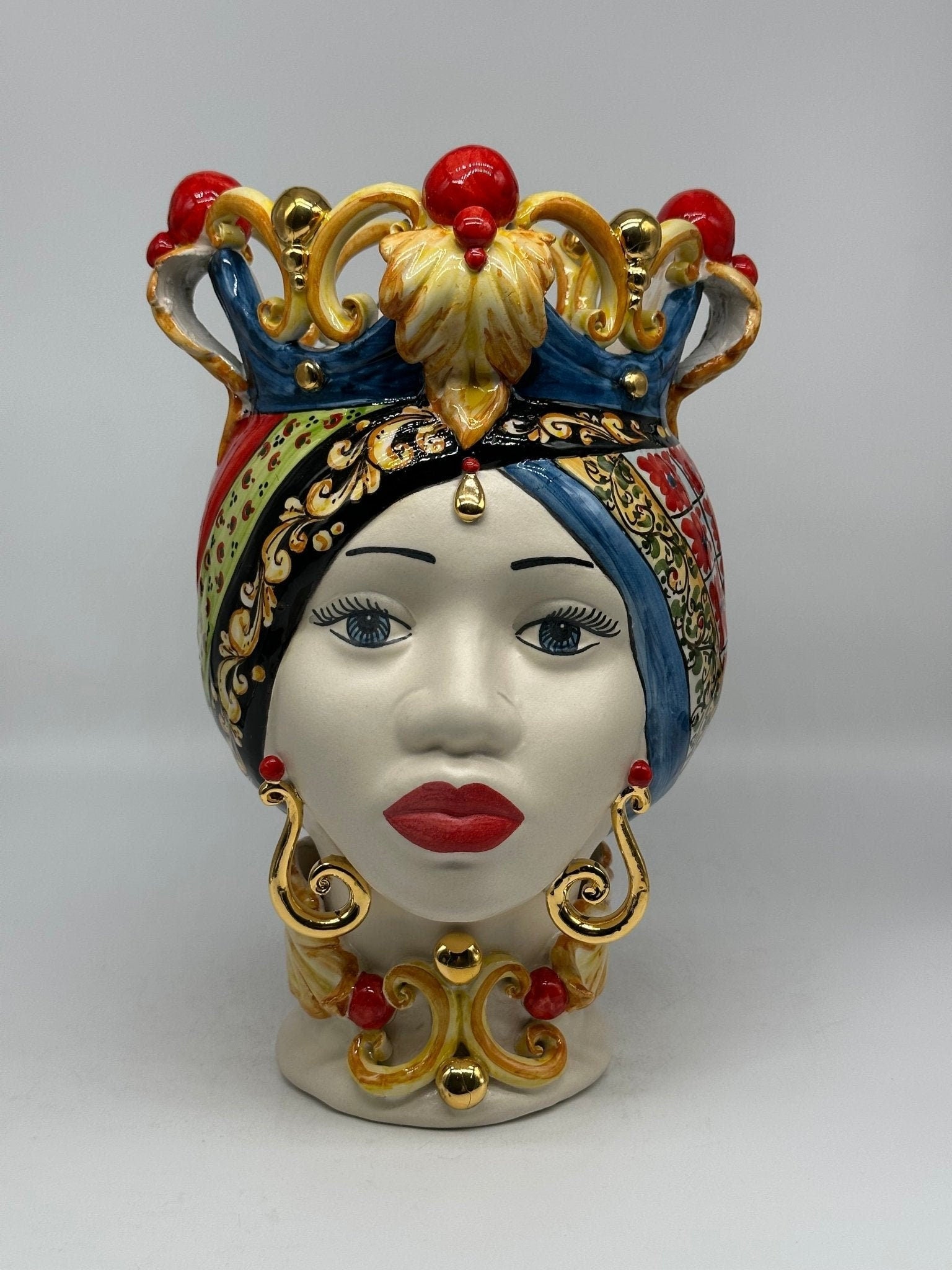 Teste di Moro Diana “Carretto” Ceramica Caltagirone cm H.30 L.20 Artigianale Écru Oro Sfere Rosso - DD CERAMICHE SICILIANE