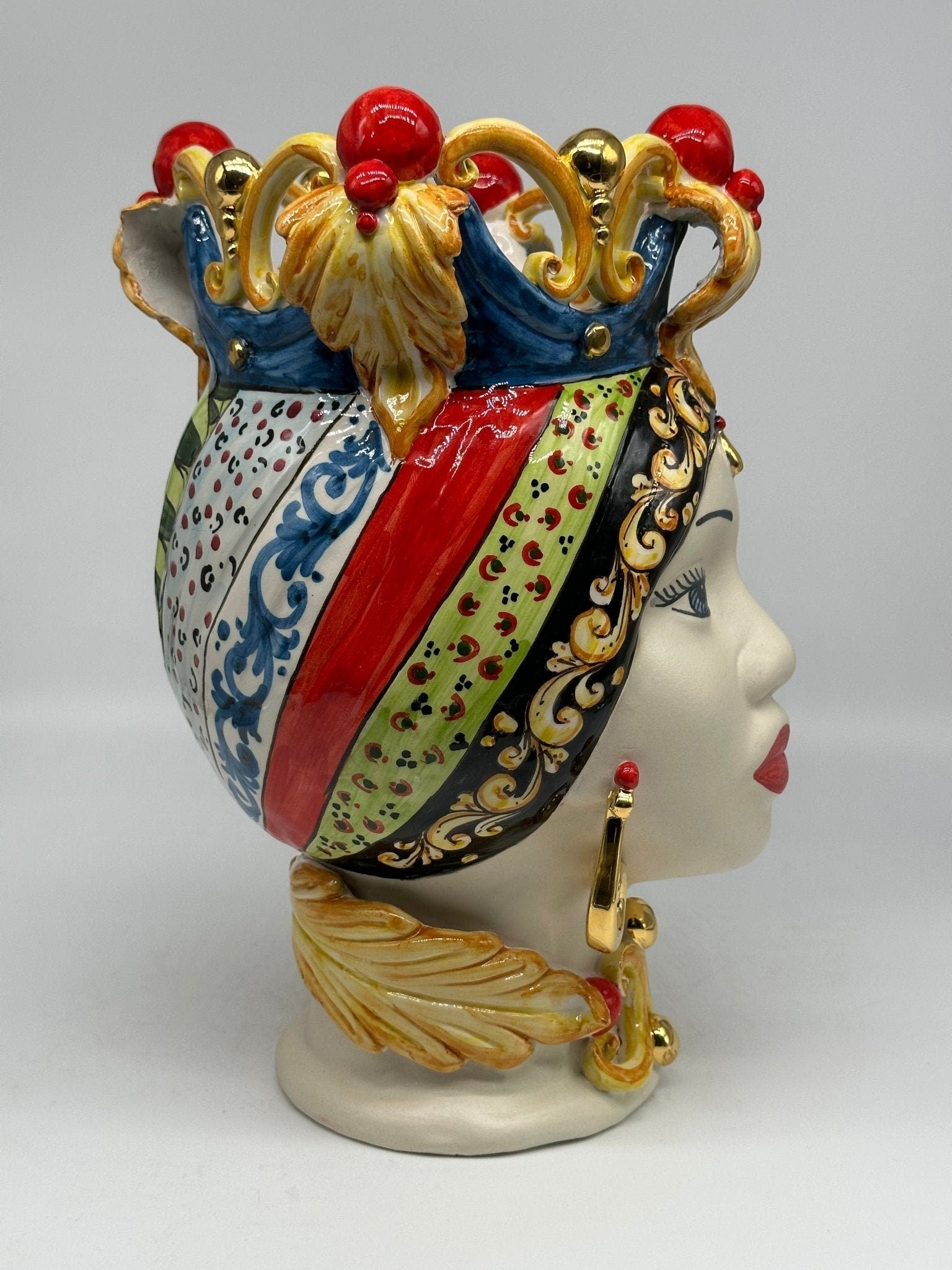 Teste di Moro Diana “Carretto” Ceramica Caltagirone cm H.30 L.20 Artigianale Écru Oro Sfere Rosso - DD CERAMICHE SICILIANE