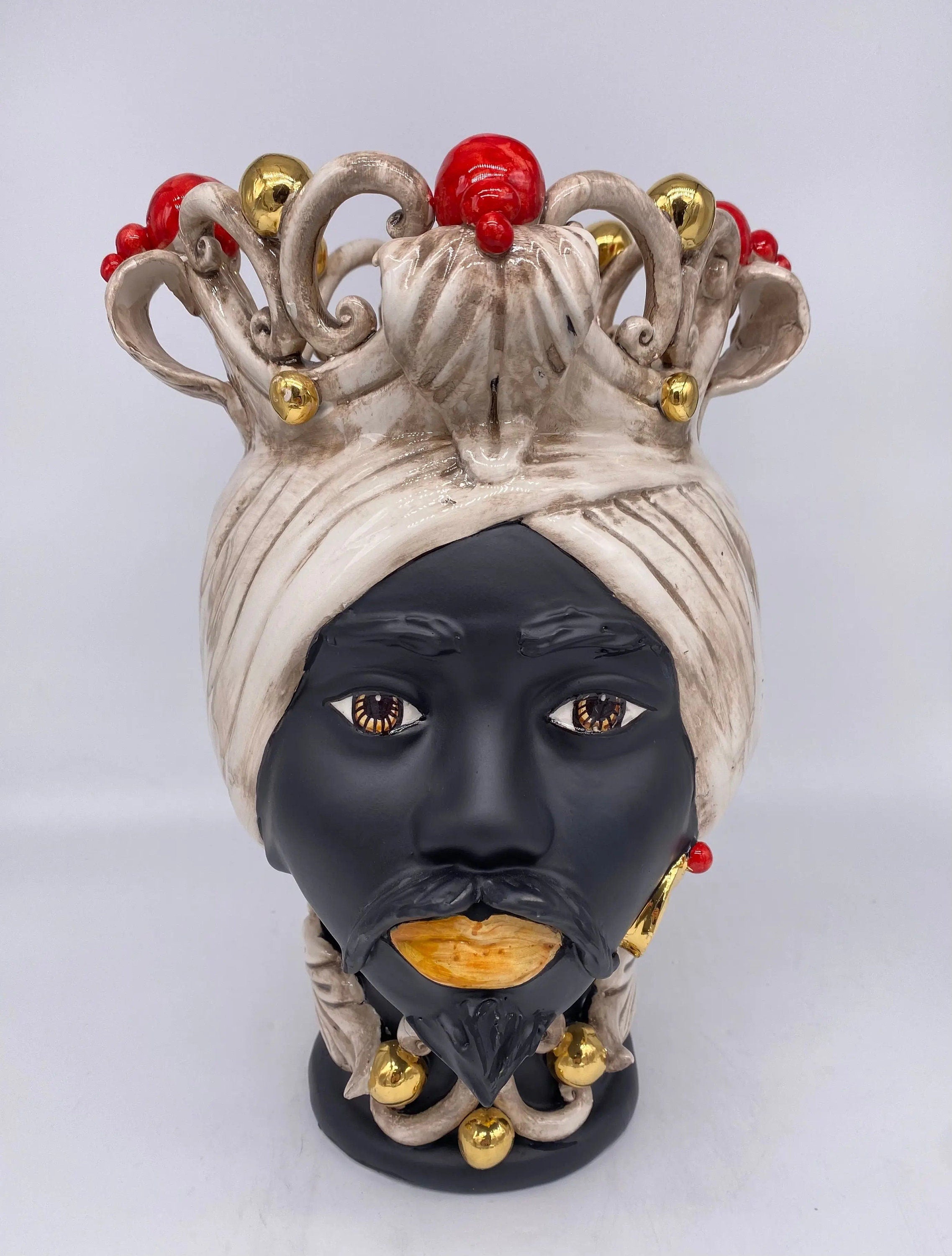 Teste di Moro Diana Ceramica Caltagirone cm H.30 L.20 Artigianale Écru Oro Sfere Rosso DD CERAMICHE SICILIANE