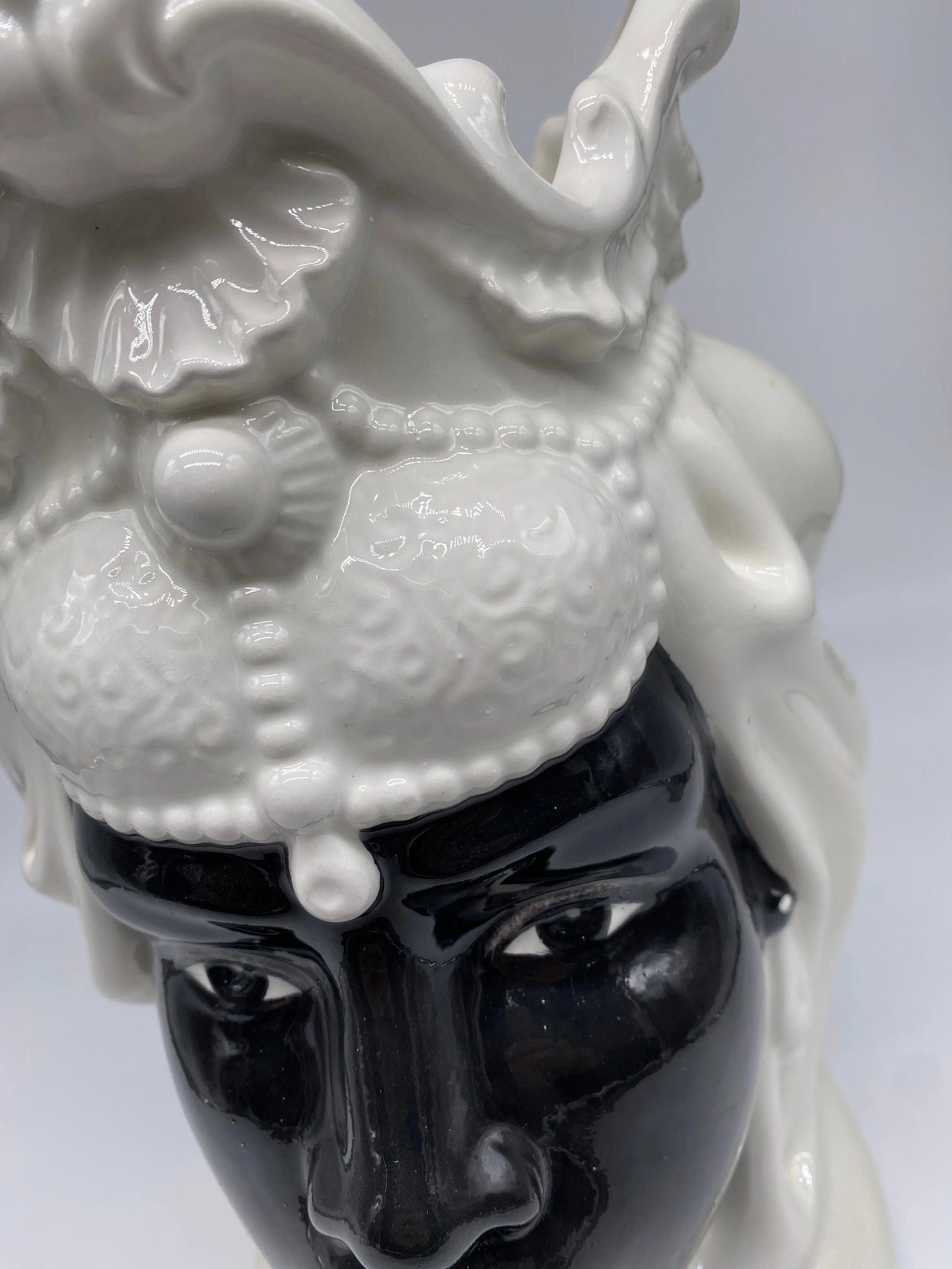 Teste di Moro Emiro Ceramica Caltagirone cm H.30 L.18 Artigianale Bianco Nero DD CERAMICHE SICILIANE