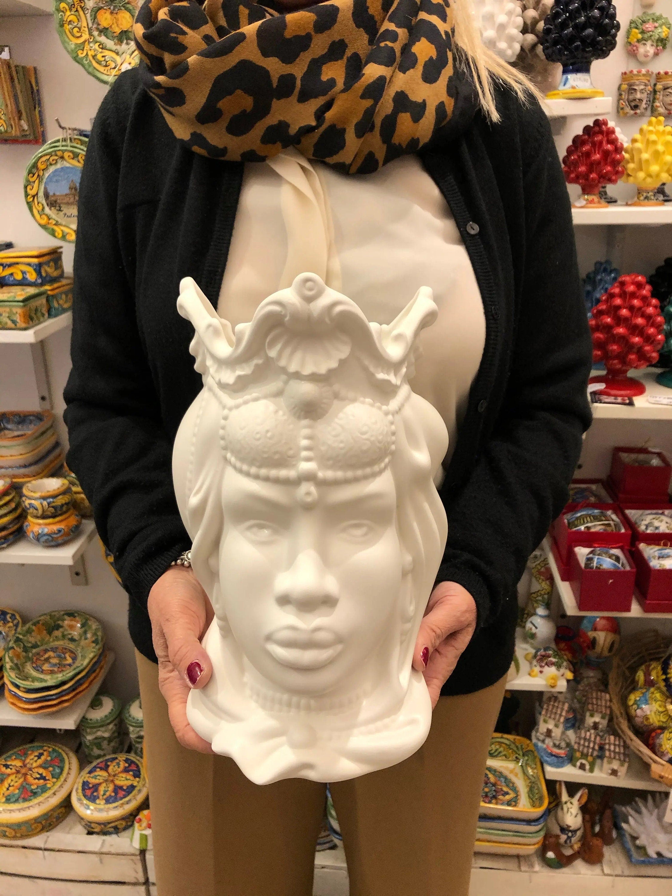 Teste di Moro Emiro Ceramica Caltagirone cm H.30 L.18 Artigianale Bianco Opaco DD CERAMICHE SICILIANE