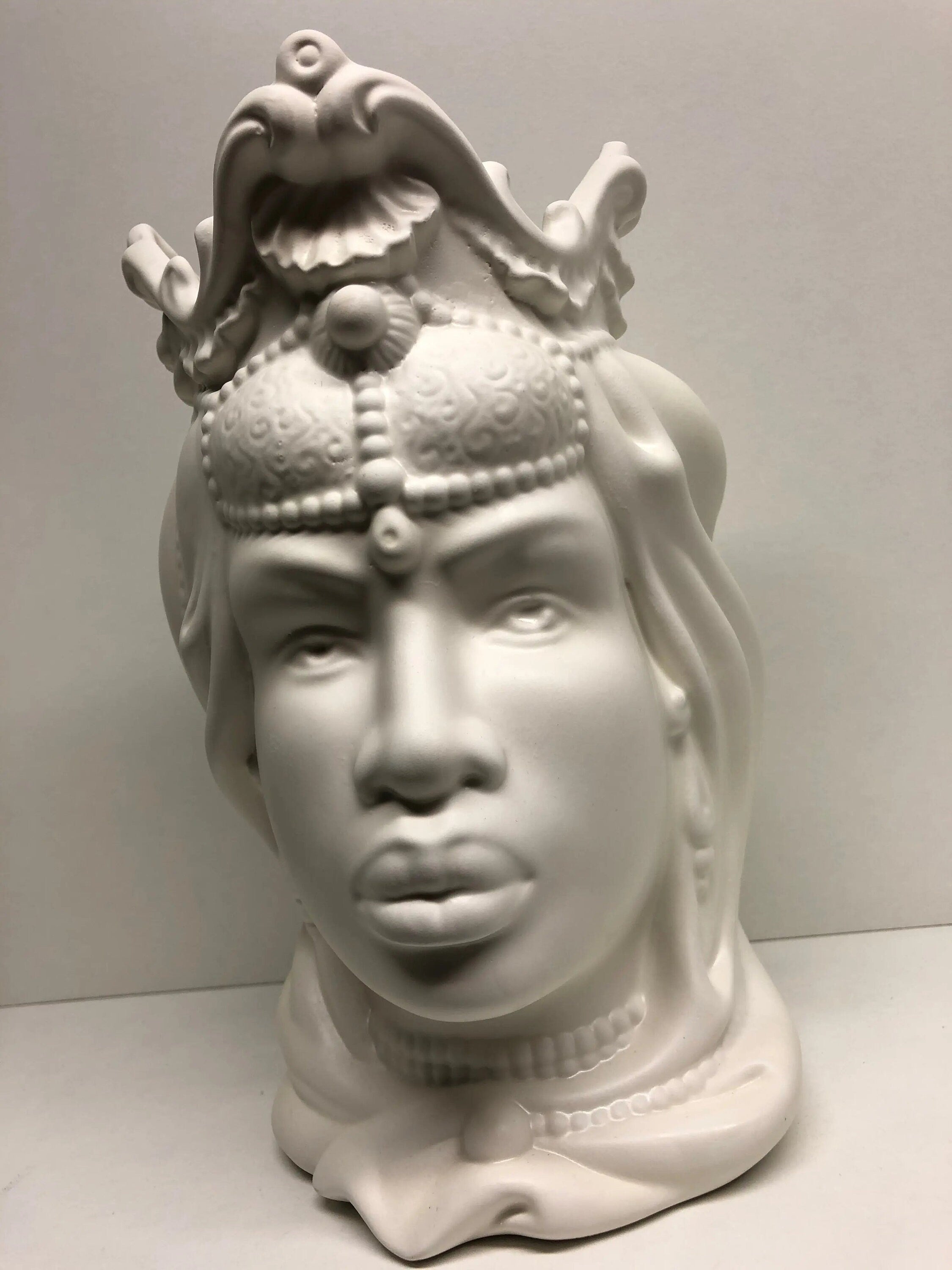 Teste di Moro Emiro Ceramica Caltagirone cm H.30 L.18 Artigianale Bianco Opaco DD CERAMICHE SICILIANE