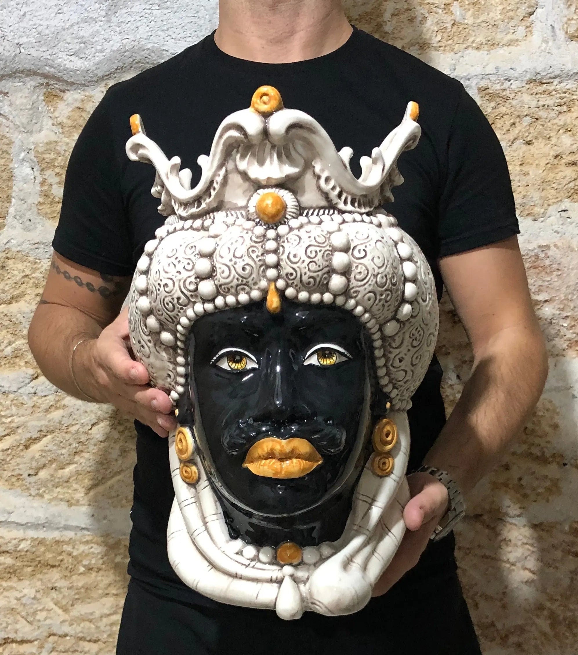 Teste di Moro Emiro Ceramica Caltagirone cm H.38 L.23 Artigianale Écru Sfere Arancio DD CERAMICHE SICILIANE