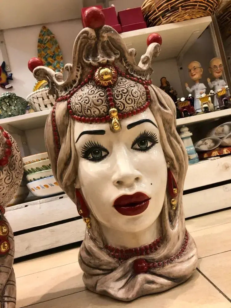 Teste di Moro Emiro Ceramica Caltagirone cm H.45 L.29 Artigianale Écru Oro Sfere Rosso - DD CERAMICHE SICILIANE