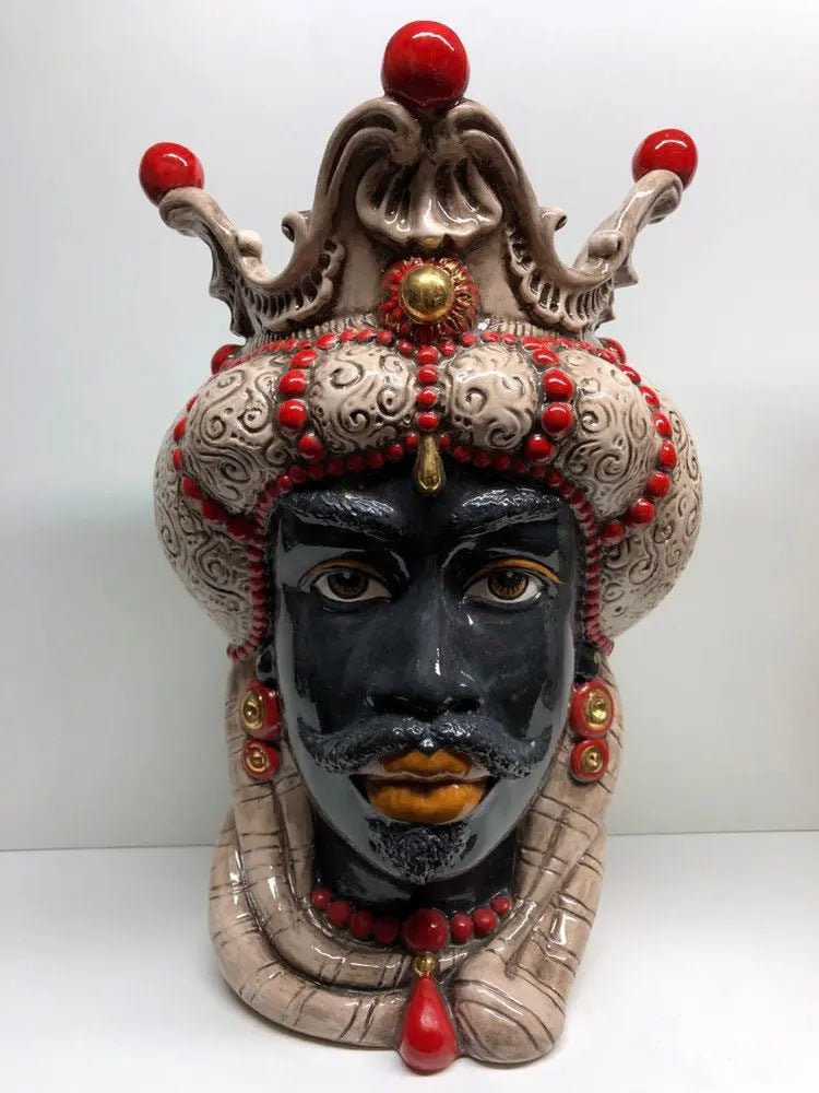 Teste di Moro Emiro Ceramica Caltagirone cm H.45 L.29 Artigianale Écru Oro Sfere Rosso DD CERAMICHE SICILIANE