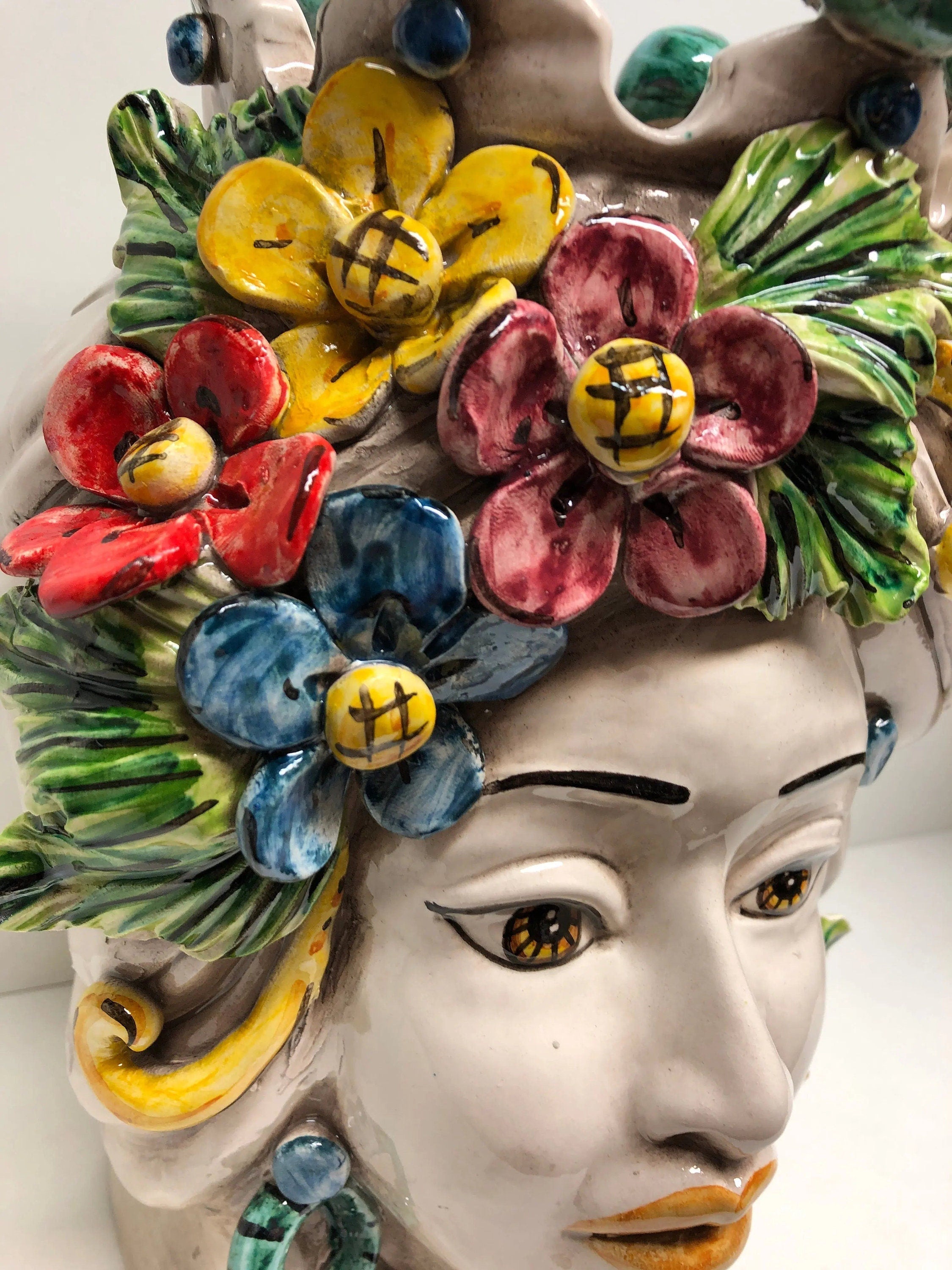 Teste di Moro Fiori Ceramica Caltagirone cm H.30 L.21 Artigianale Corona con Sfere Verde DD CERAMICHE SICILIANE