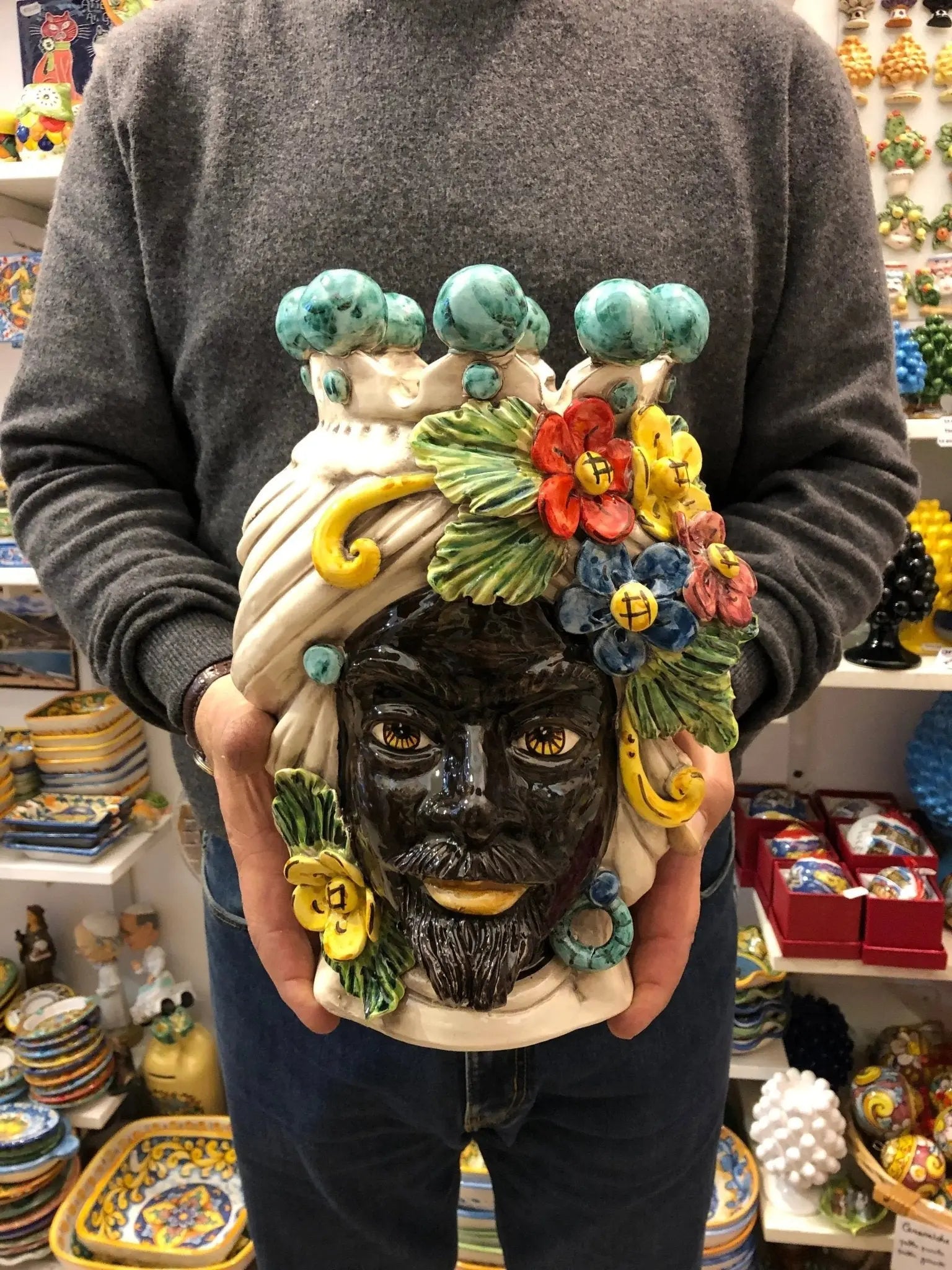 Teste di Moro Fiori Ceramica Caltagirone cm H.30 L.21 Artigianale Corona con Sfere Verde - DD CERAMICHE SICILIANE