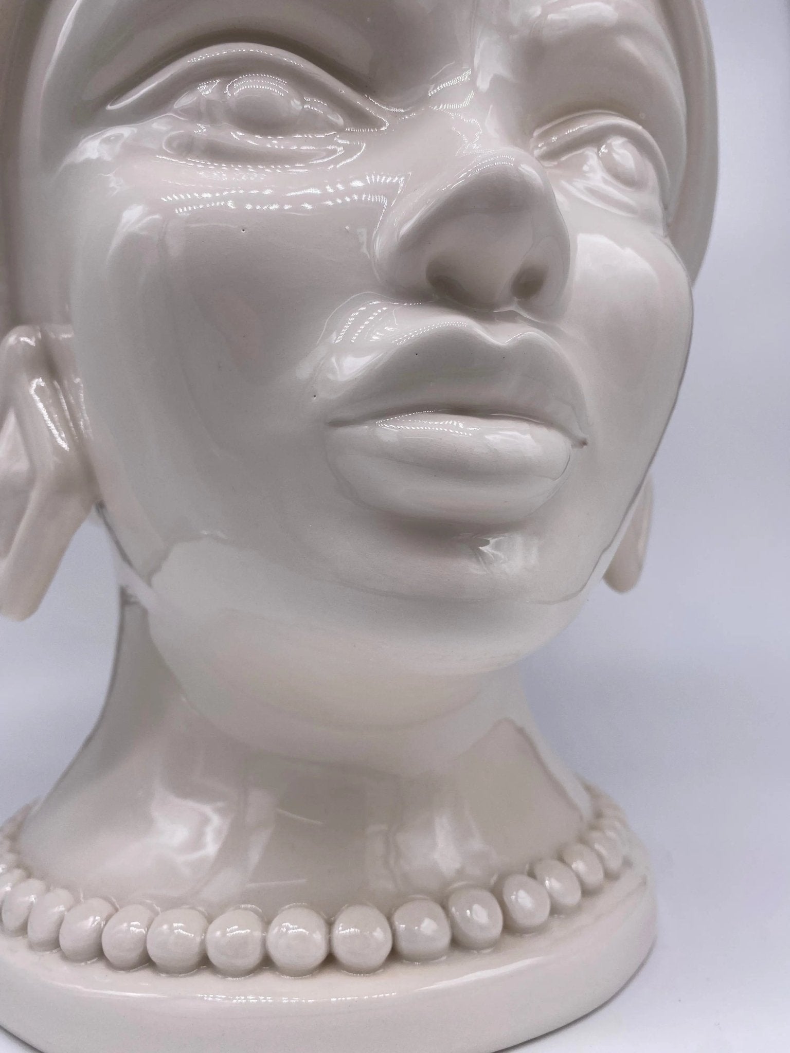 Teste di Moro Iris Ceramica Caltagirone cm H.40 L.23 Artigianale Bianco - DD CERAMICHE SICILIANE