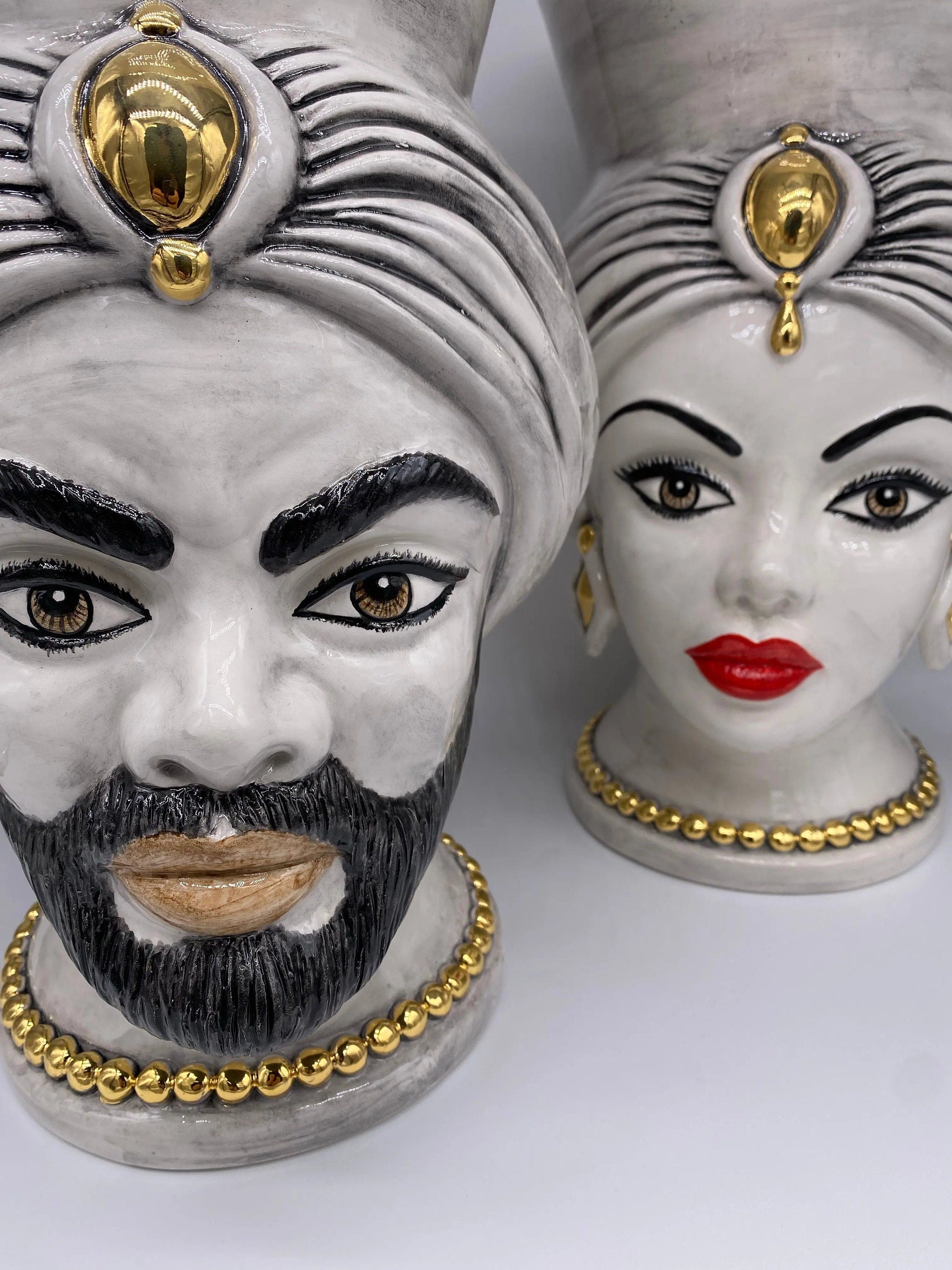 Teste di Moro Iris Ceramica Caltagirone cm H.40 L.23 Artigianale Ghiaccio Oro Zecchino DD CERAMICHE SICILIANE