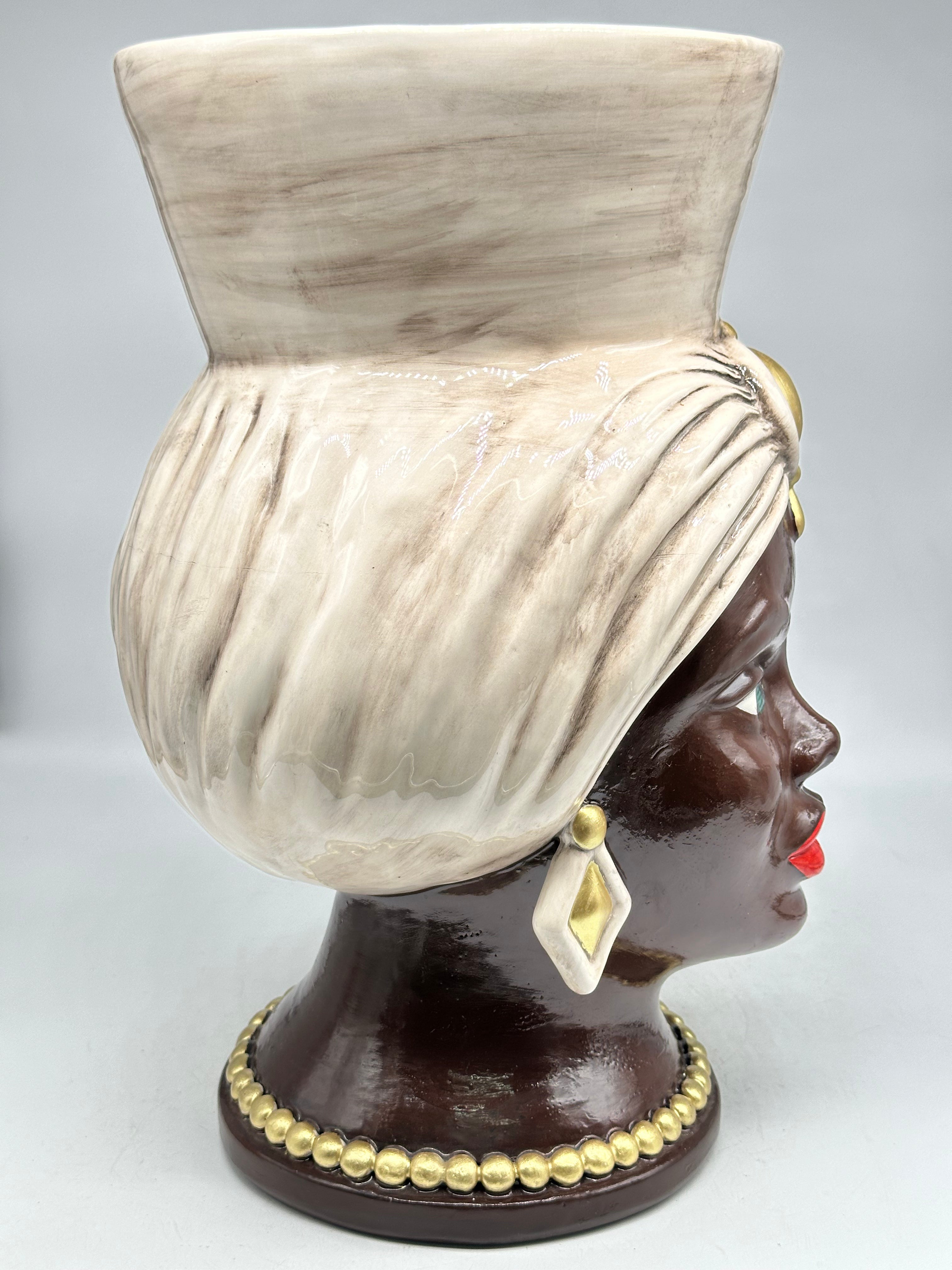 Teste di Moro Iris Ceramica Caltagirone cm H.40 L.23 Artigianale Écru Marrone Oro V.2 - TESTE DI MORO