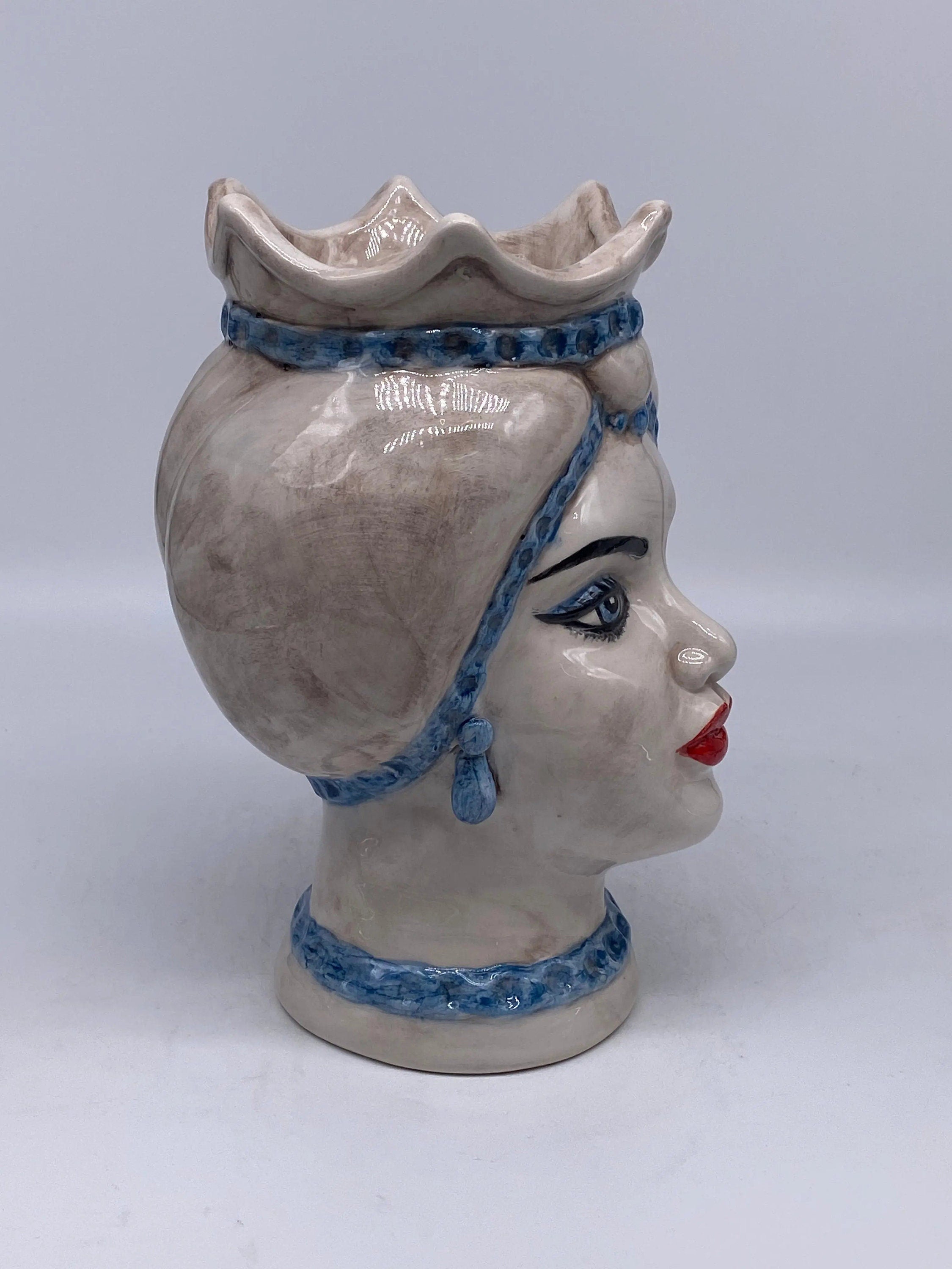 Teste di Moro Luis Ceramica Caltagirone cm H.22 L.15 Artigianale Turbante Liscio Écru Blu DD CERAMICHE SICILIANE