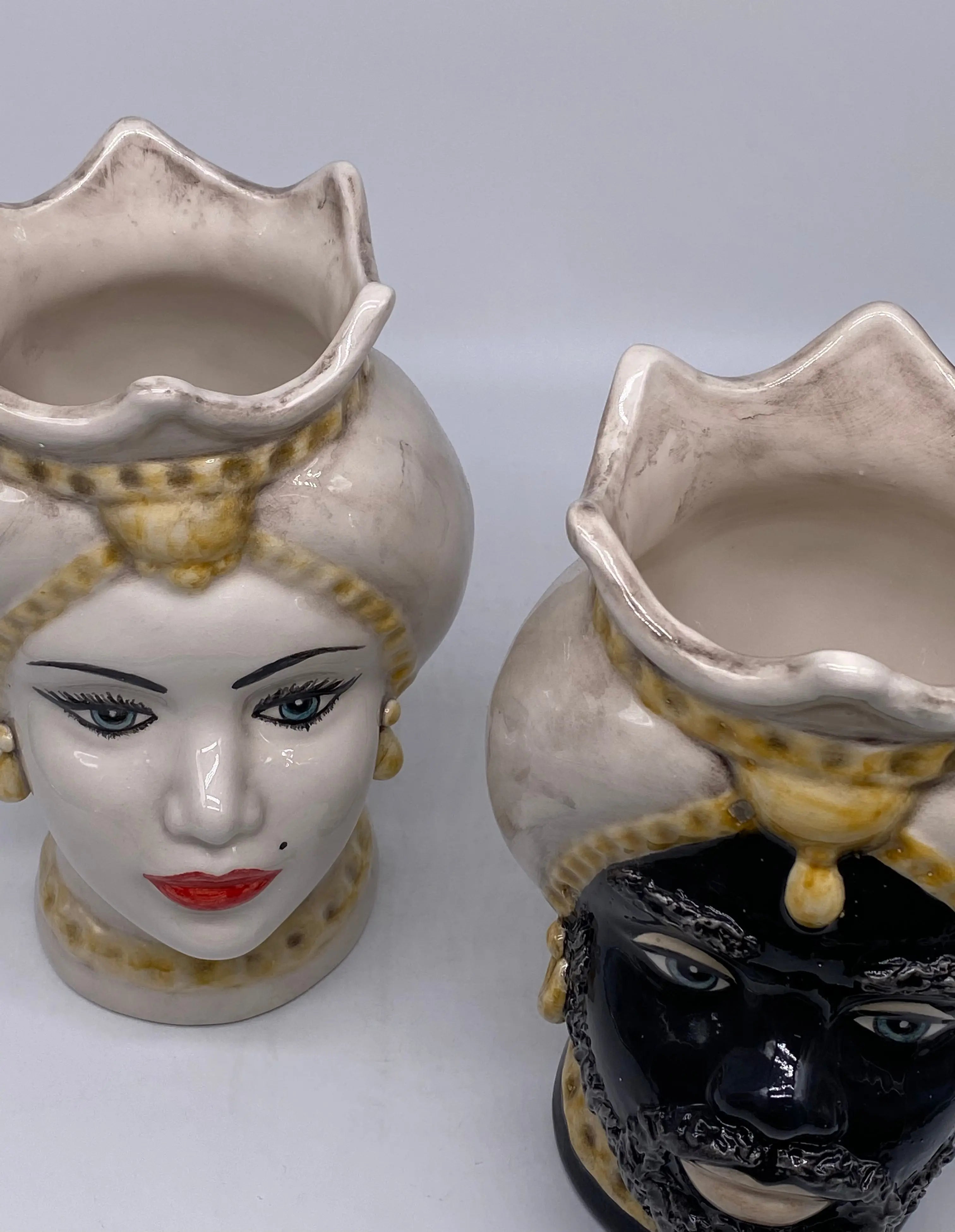 Teste di Moro Luis Ceramica Caltagirone cm H.22 L.15 Artigianale Turbante Liscio Écru Giallo DD CERAMICHE SICILIANE