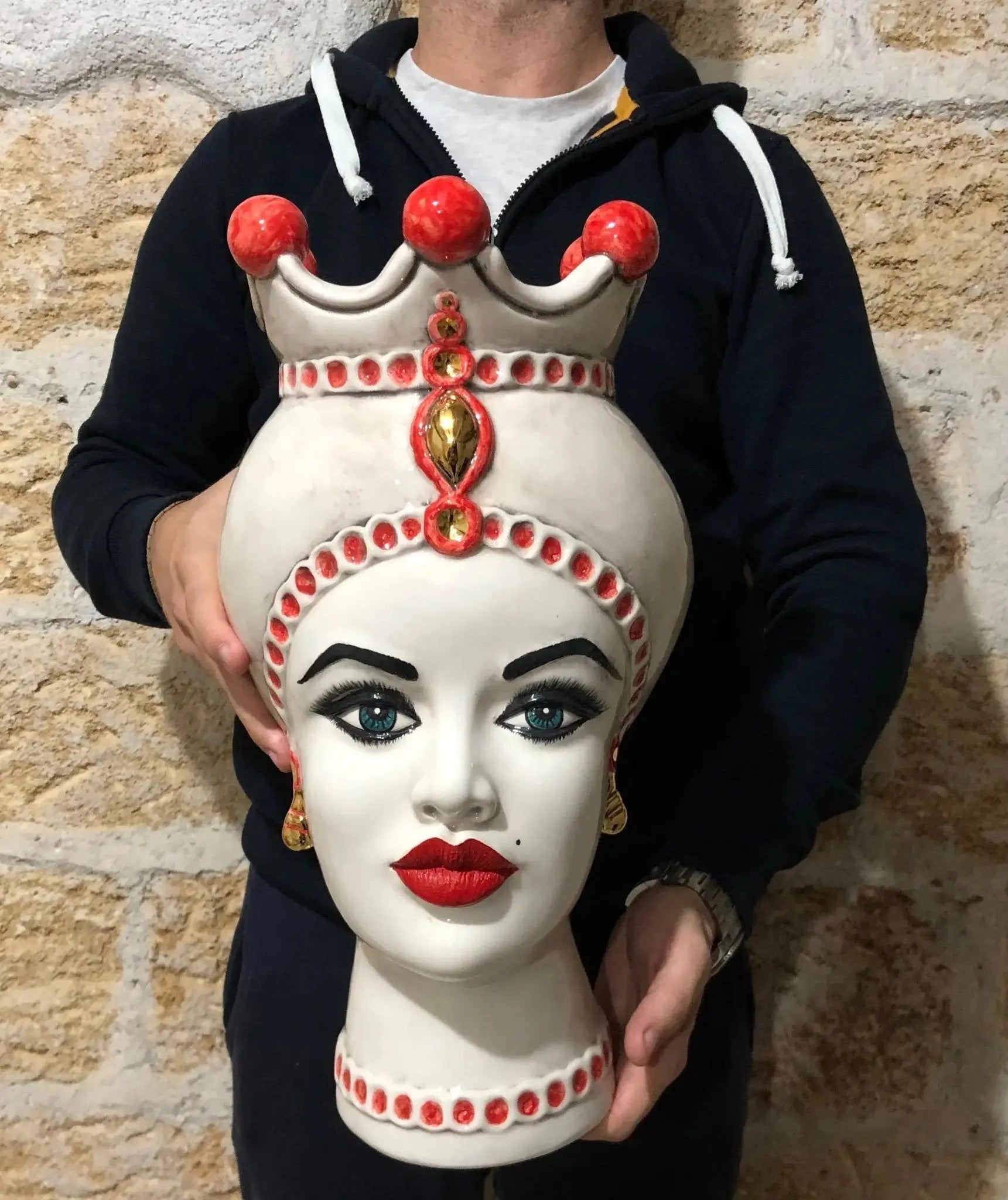 Teste di Moro Luis Ceramica Caltagirone cm H.44 L.23 Artigianale Turbante Liscio Écru Rosso Oro - DD CERAMICHE SICILIANE