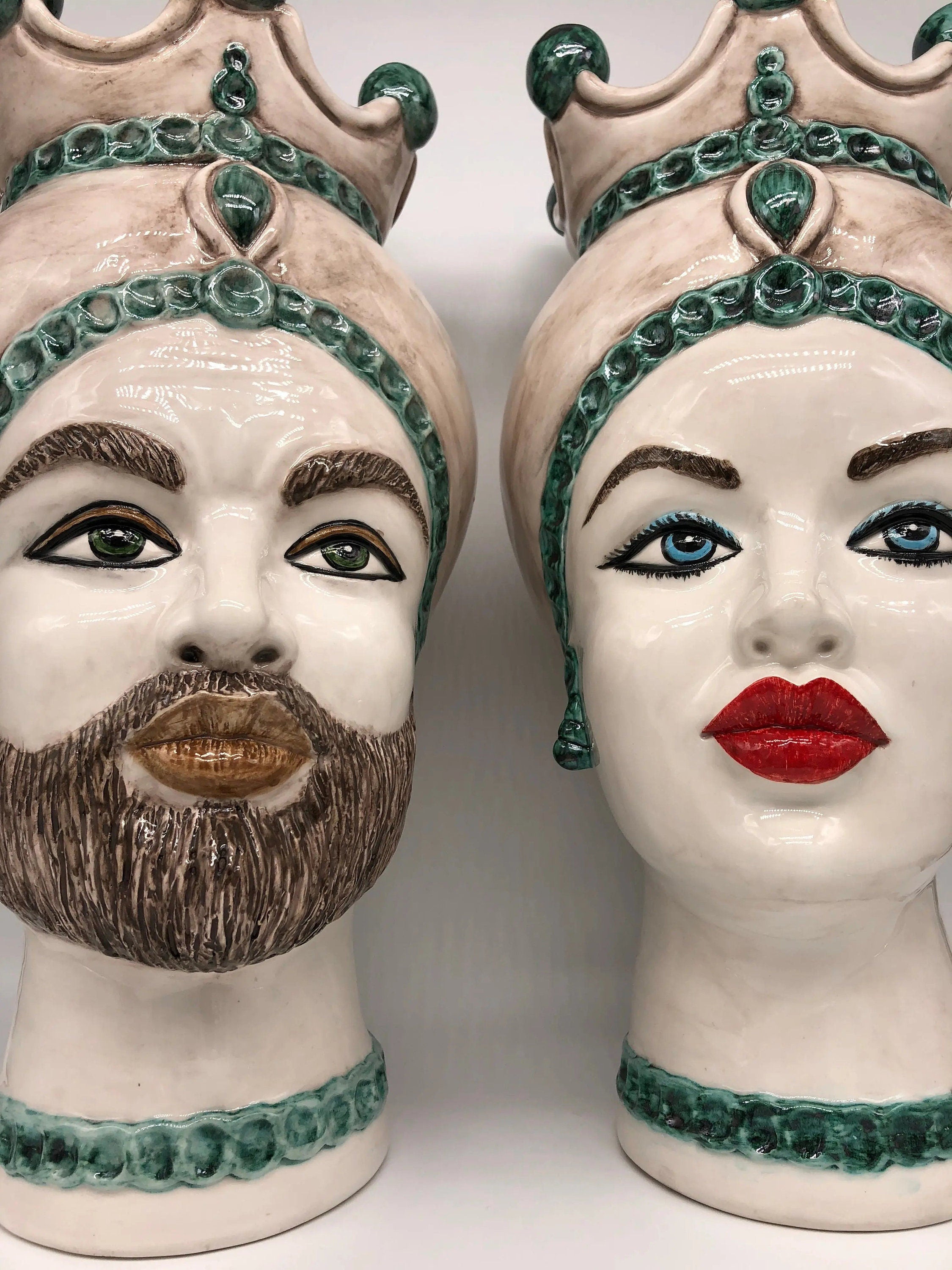 Teste di Moro Luis Ceramica Caltagirone cm H.44 L.23 Artigianale Turbante Liscio Écru Verde DD CERAMICHE SICILIANE