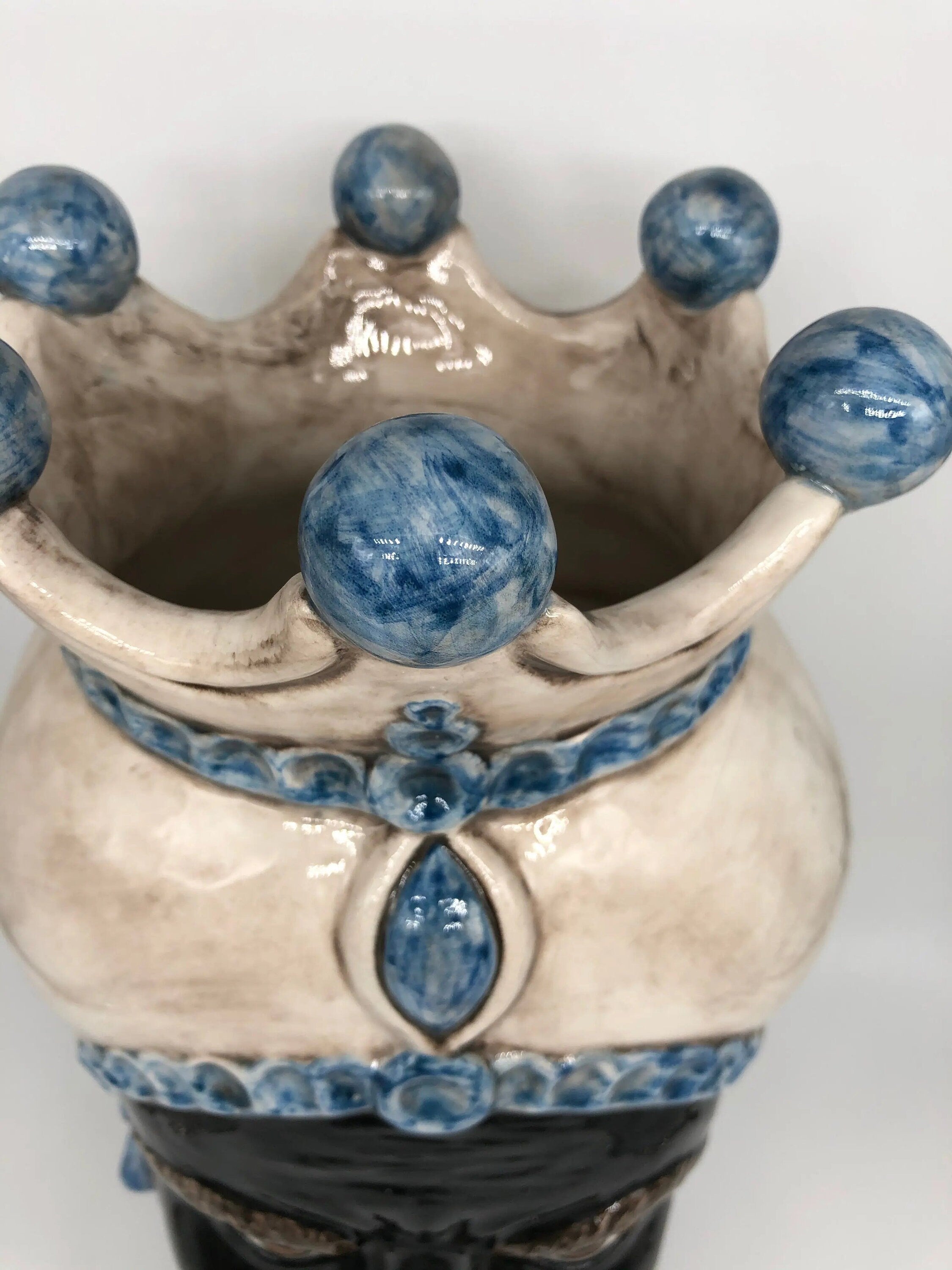 Teste di Moro Luis Ceramica Caltagirone cm H.44 L.23 Artigianale Turbante Liscio Écru Azzurro DD CERAMICHE SICILIANE