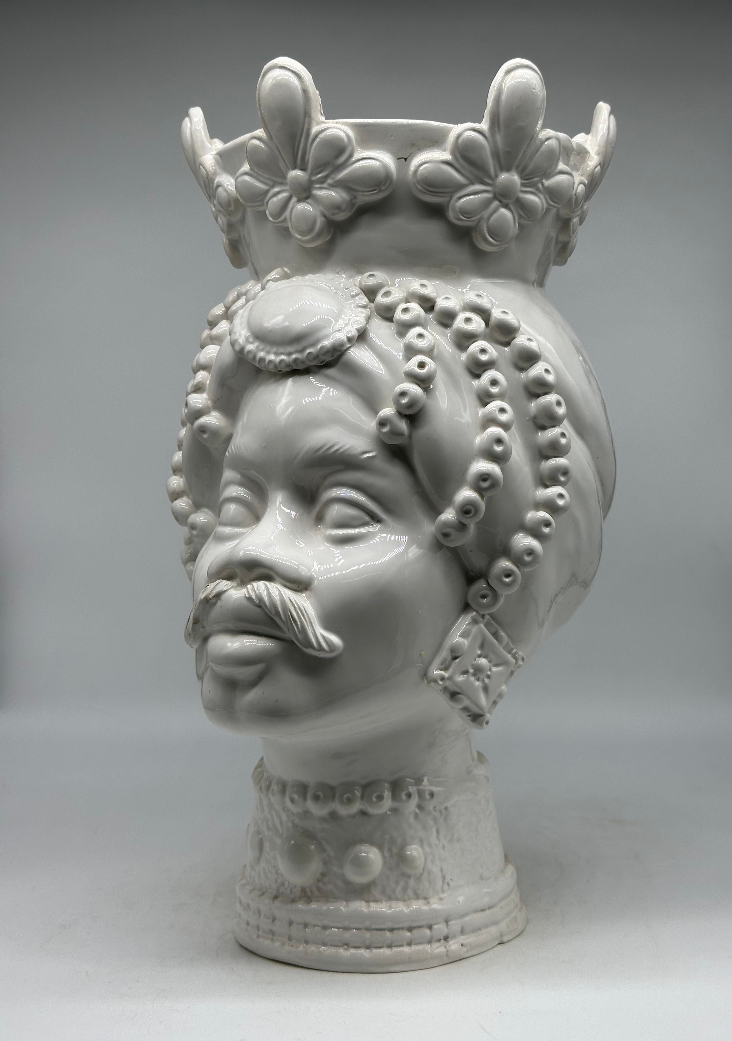 Teste di Moro Masai Ceramica Caltagirone cm H.38 L.21 Artigianale Bianco - TESTE DI MORO