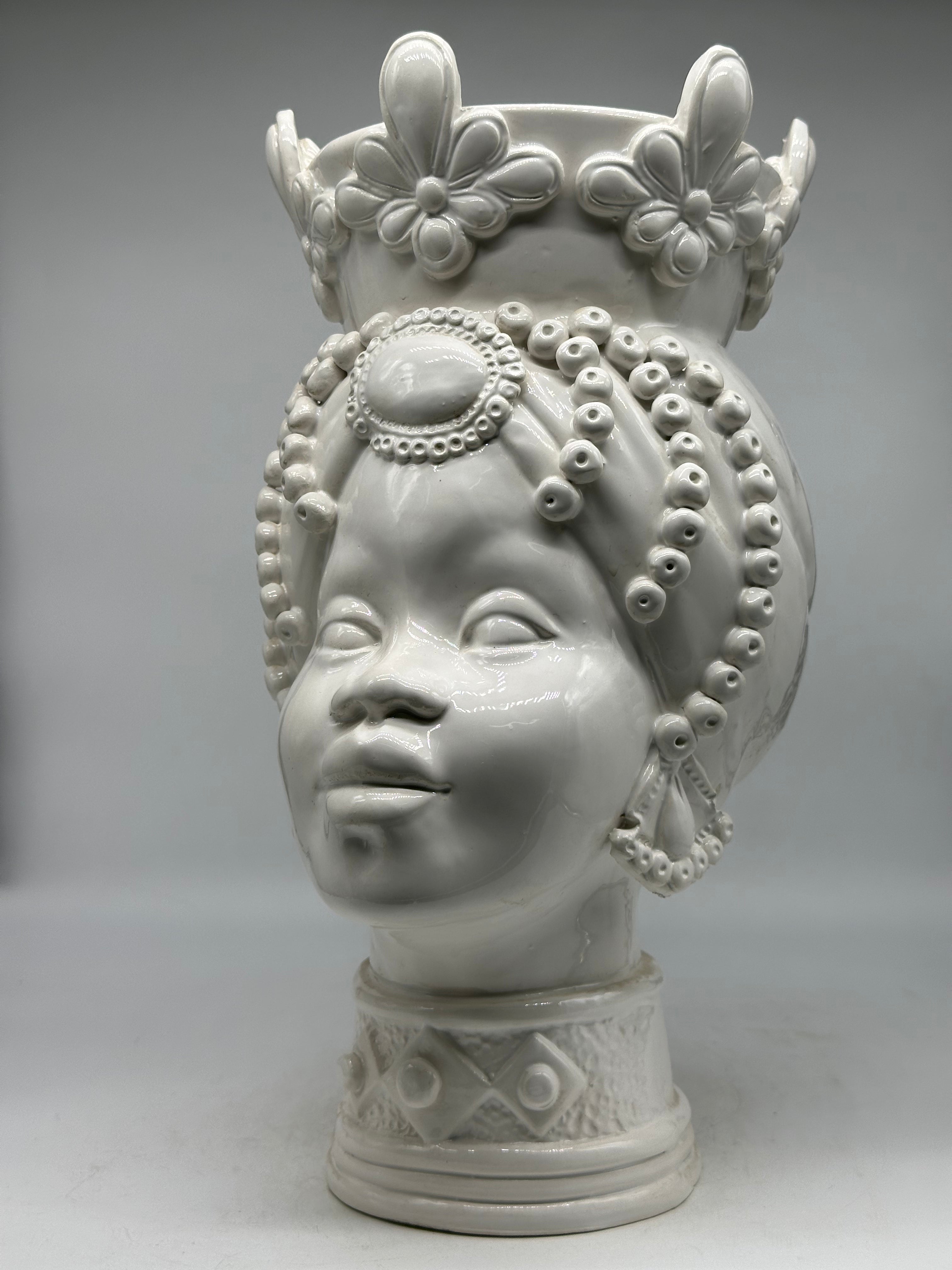Teste di Moro Masai Ceramica Caltagirone cm H.38 L.21 Artigianale Bianco - TESTE DI MORO