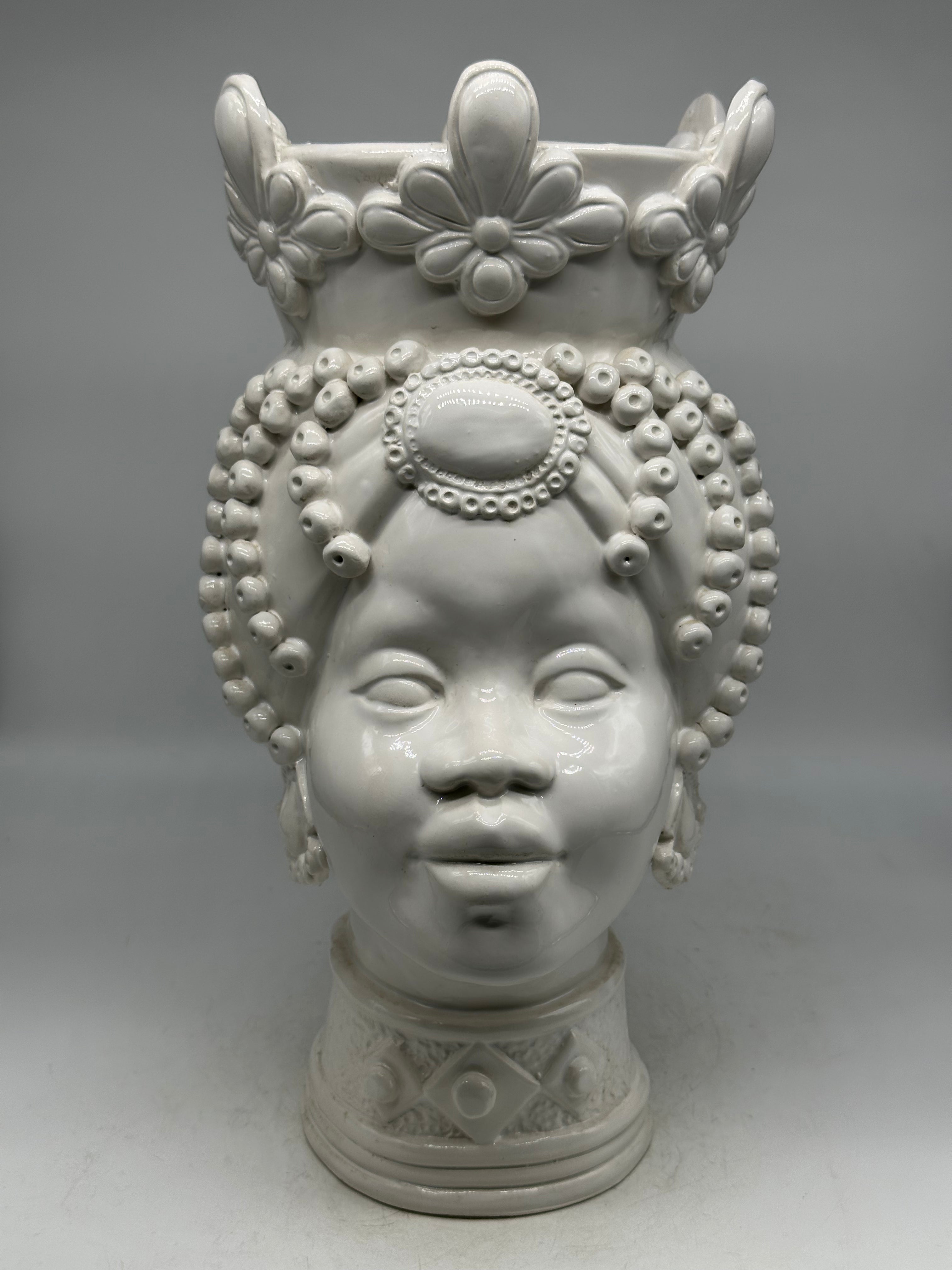 Teste di Moro Masai Ceramica Caltagirone cm H.38 L.21 Artigianale Bianco - Donna - TESTE DI MORO