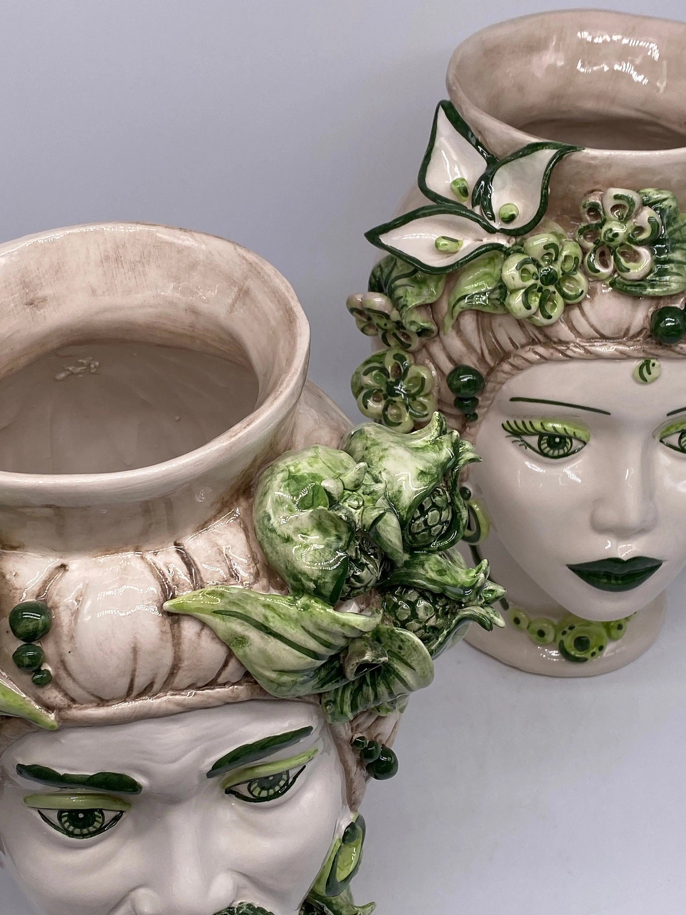 Teste di Moro Mediterraneo Ceramica Caltagirone cm H.29 L.22 Artigianale Bicolore Verde DD CERAMICHE SICILIANE