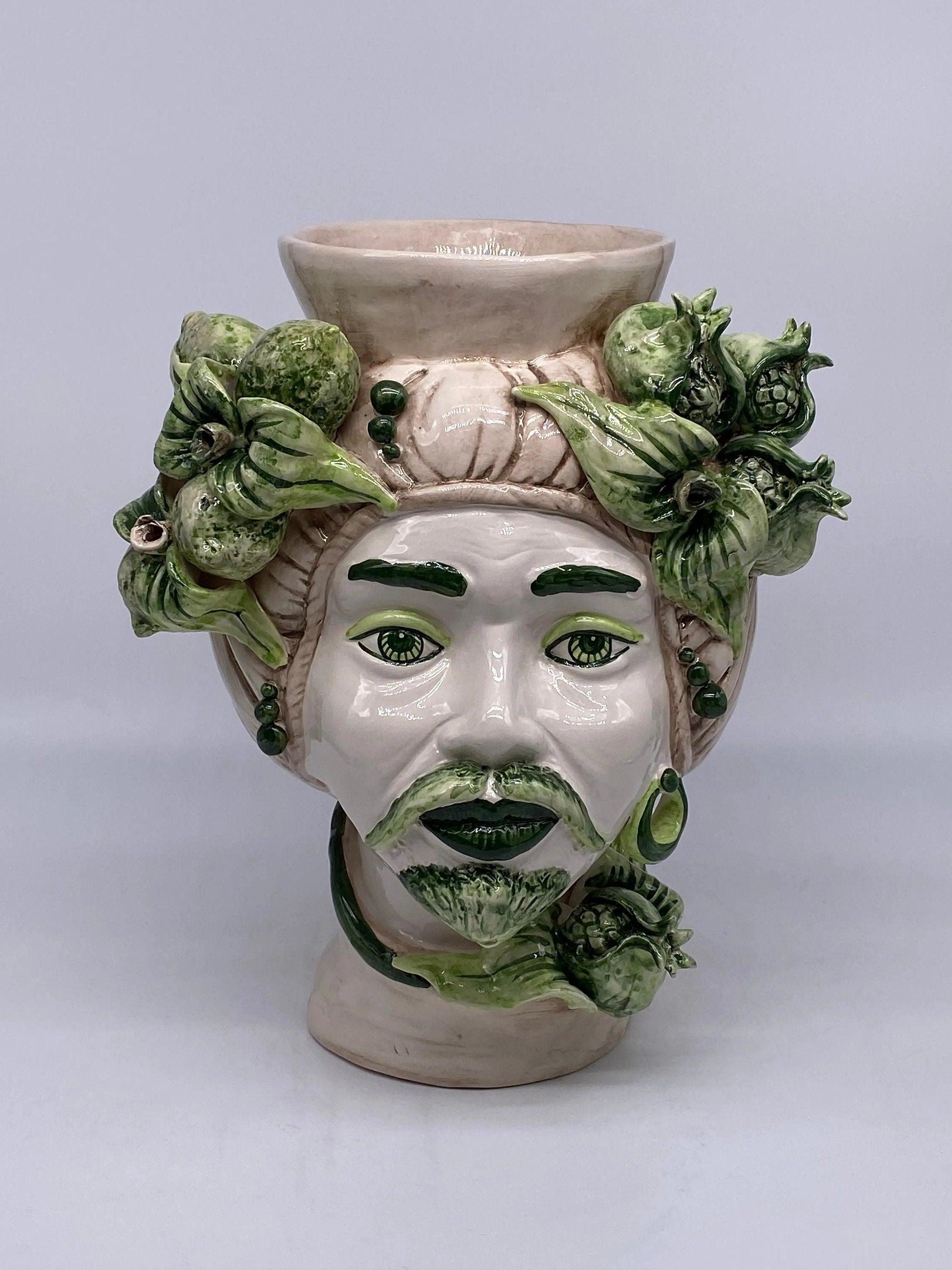 Teste di Moro Mediterraneo Ceramica Caltagirone cm H.29 L.22 Artigianale Bicolore Verde DD CERAMICHE SICILIANE