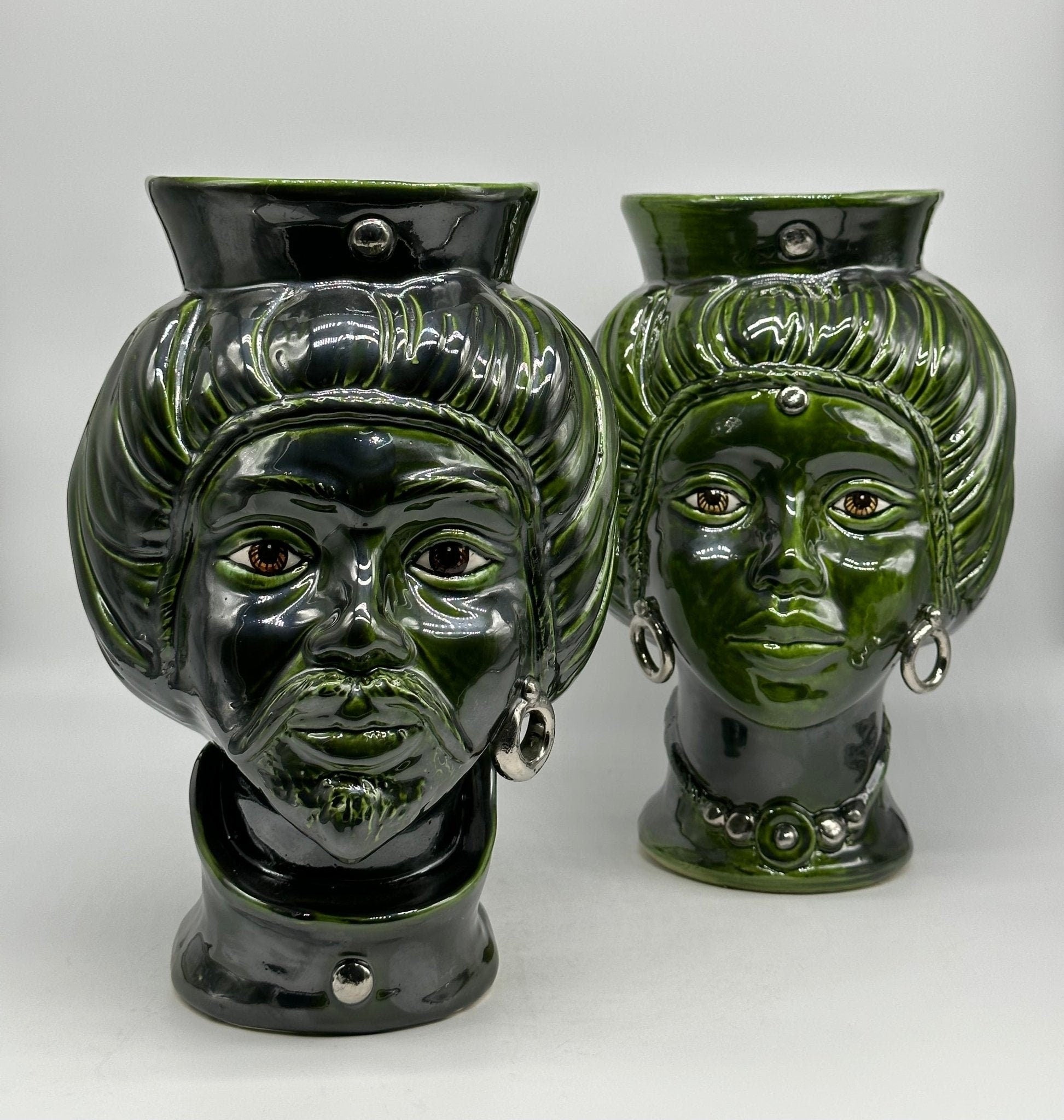 Teste di Moro Mediterraneo Ceramica Caltagirone cm H.29 L.22 Artigianale Verde Platino - DD CERAMICHE SICILIANE