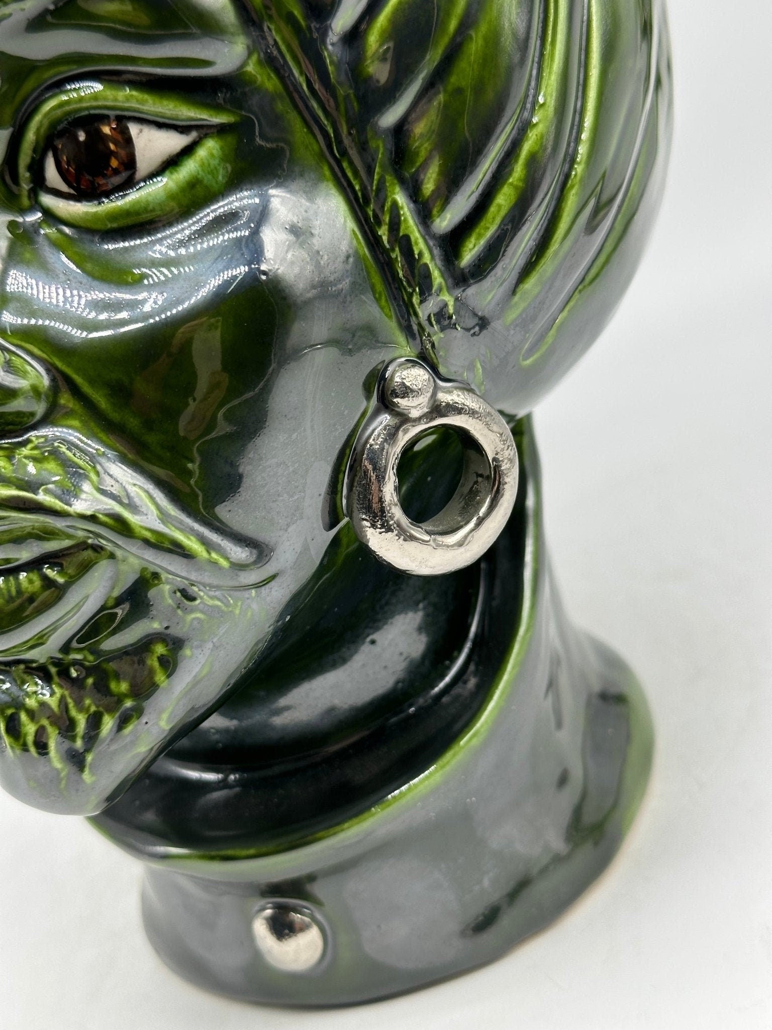 Teste di Moro Mediterraneo Ceramica Caltagirone cm H.29 L.22 Artigianale Verde Platino - DD CERAMICHE SICILIANE